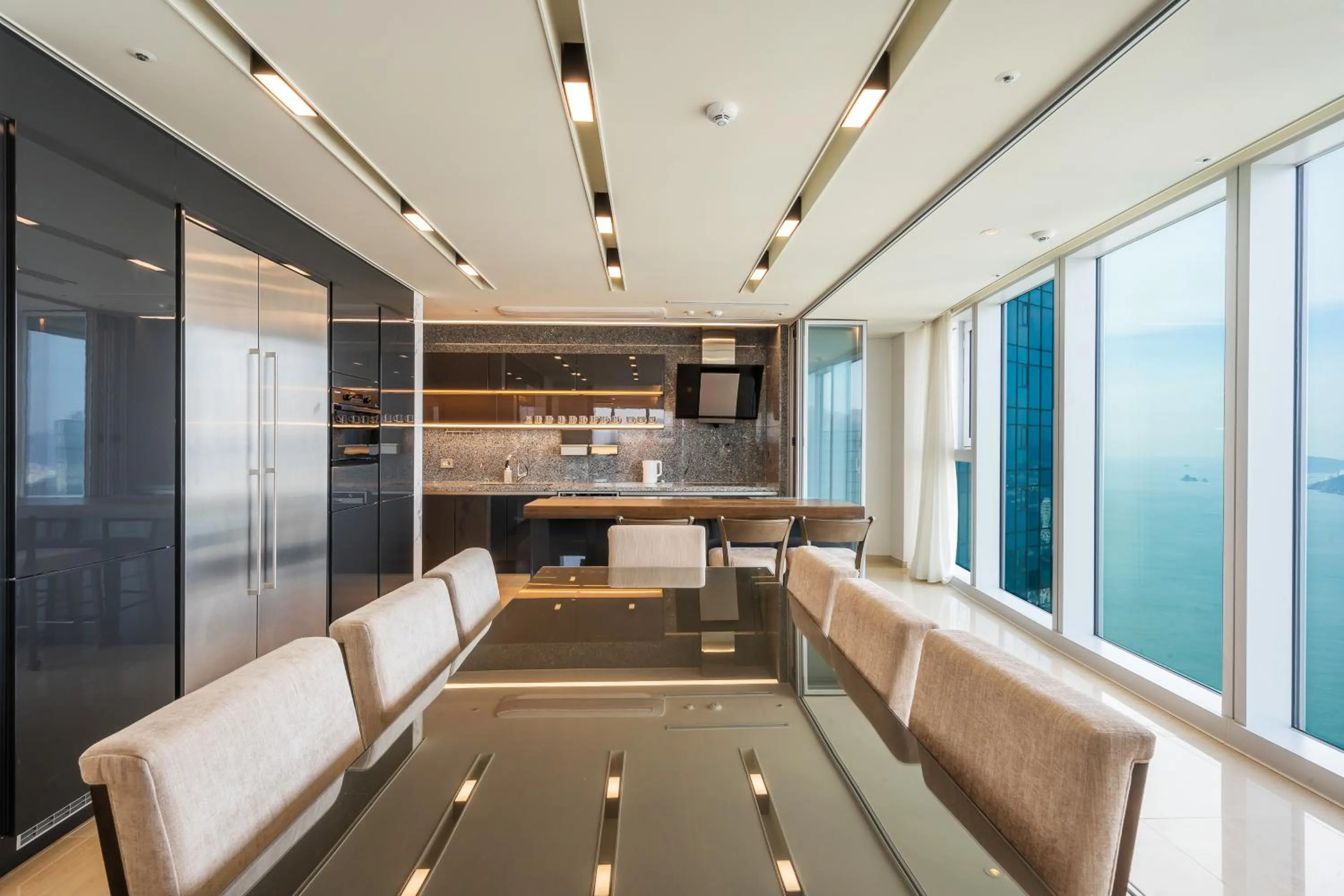 Kitchen or kitchenette in LCT Residence Y collection