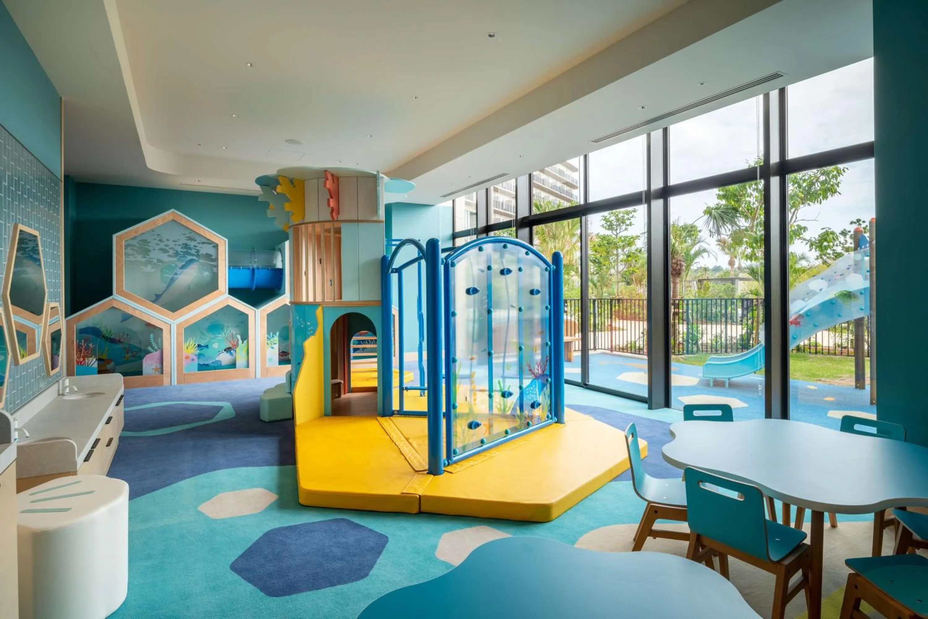 Sports, Bed in Hilton Okinawa Miyako Island Resort