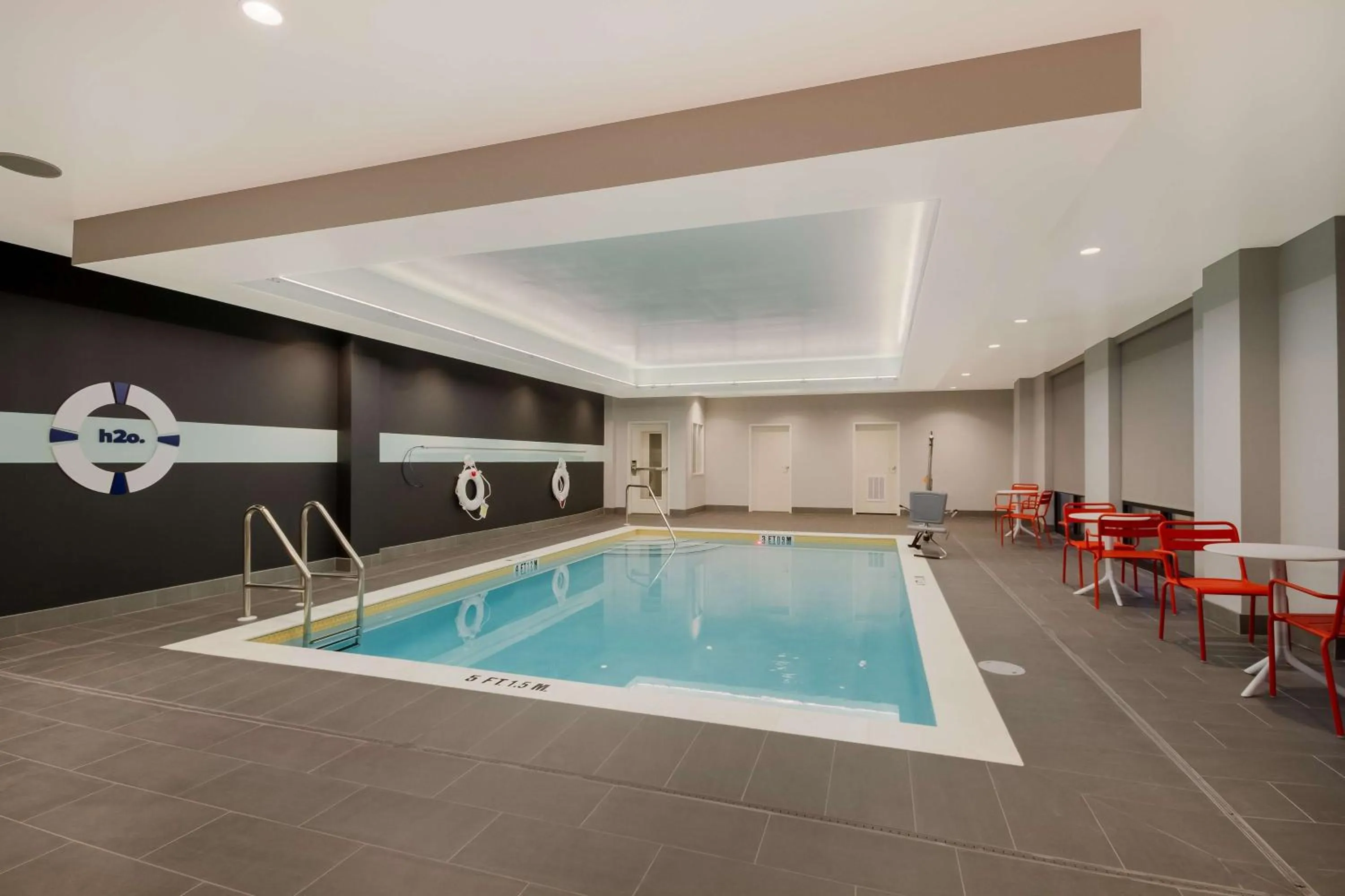 Pool view in Tru By Hilton Destin