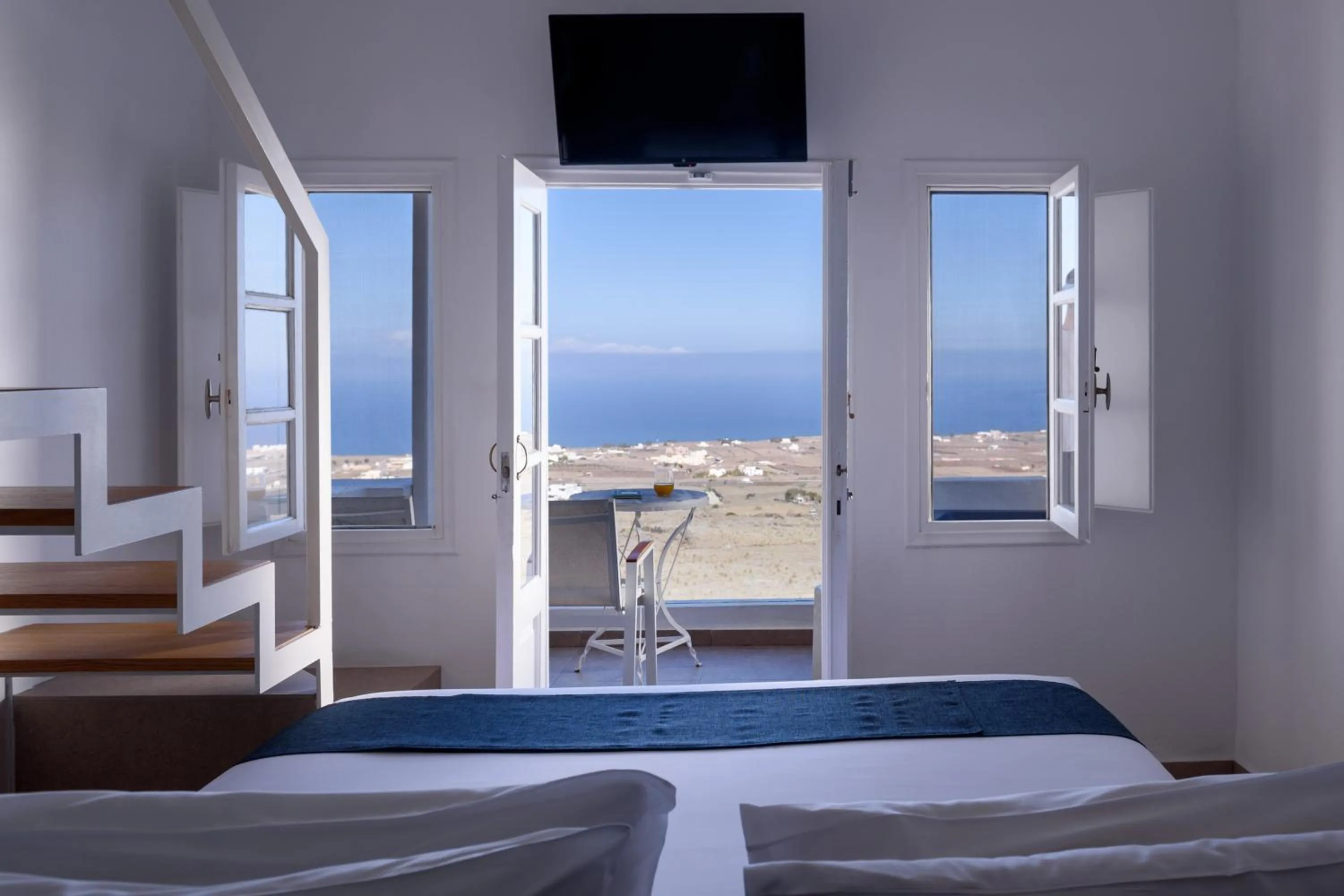 Sea view, Bed in Muses Cycladic Suites