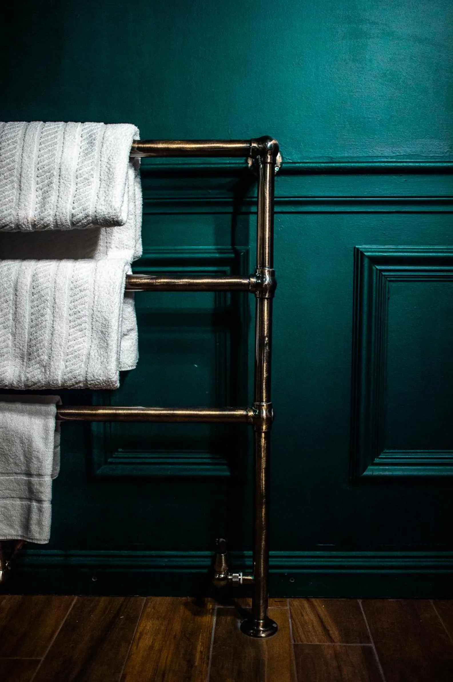 Bathroom, Bed in The George Hotel