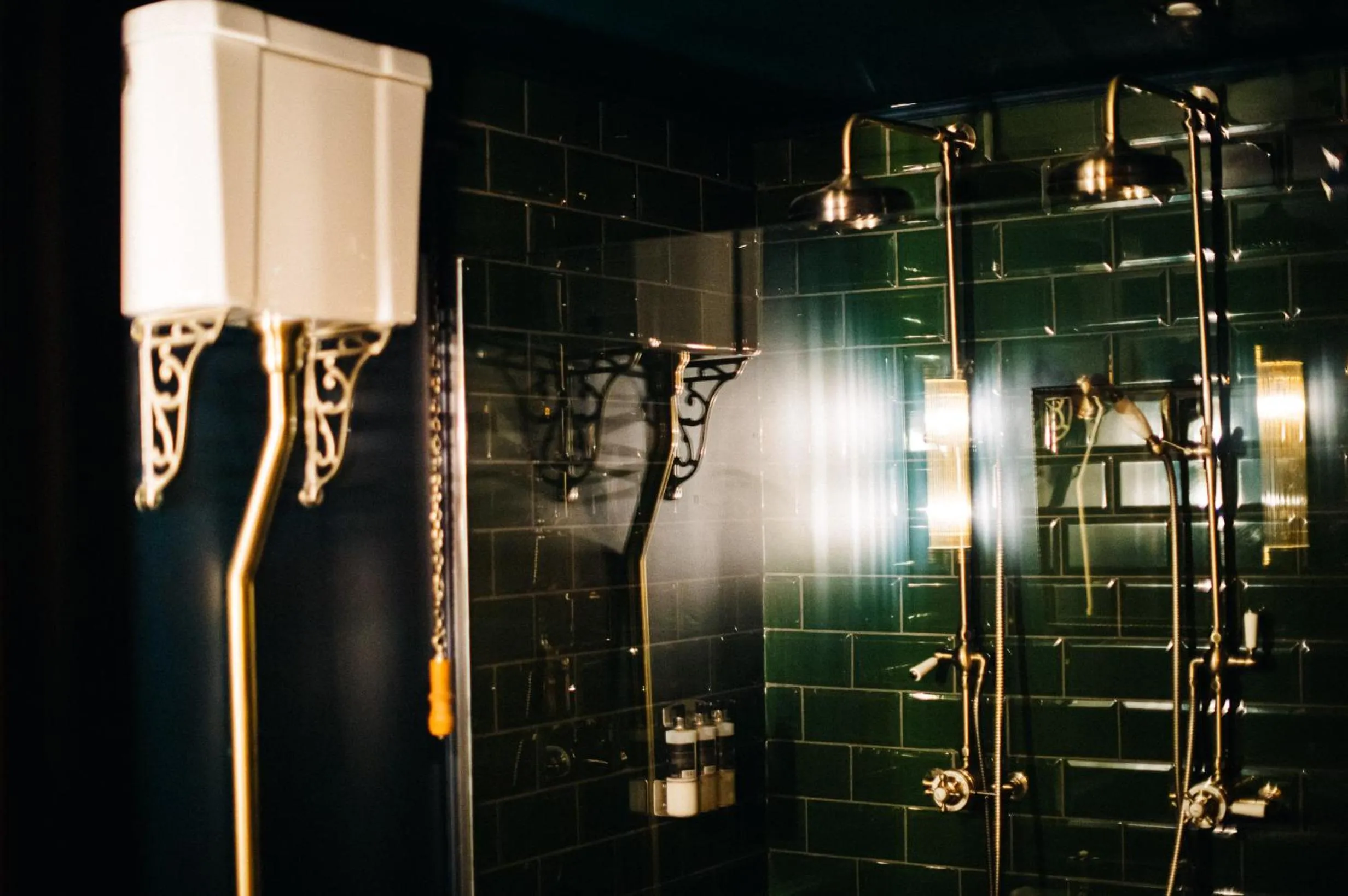 Shower in The George Hotel