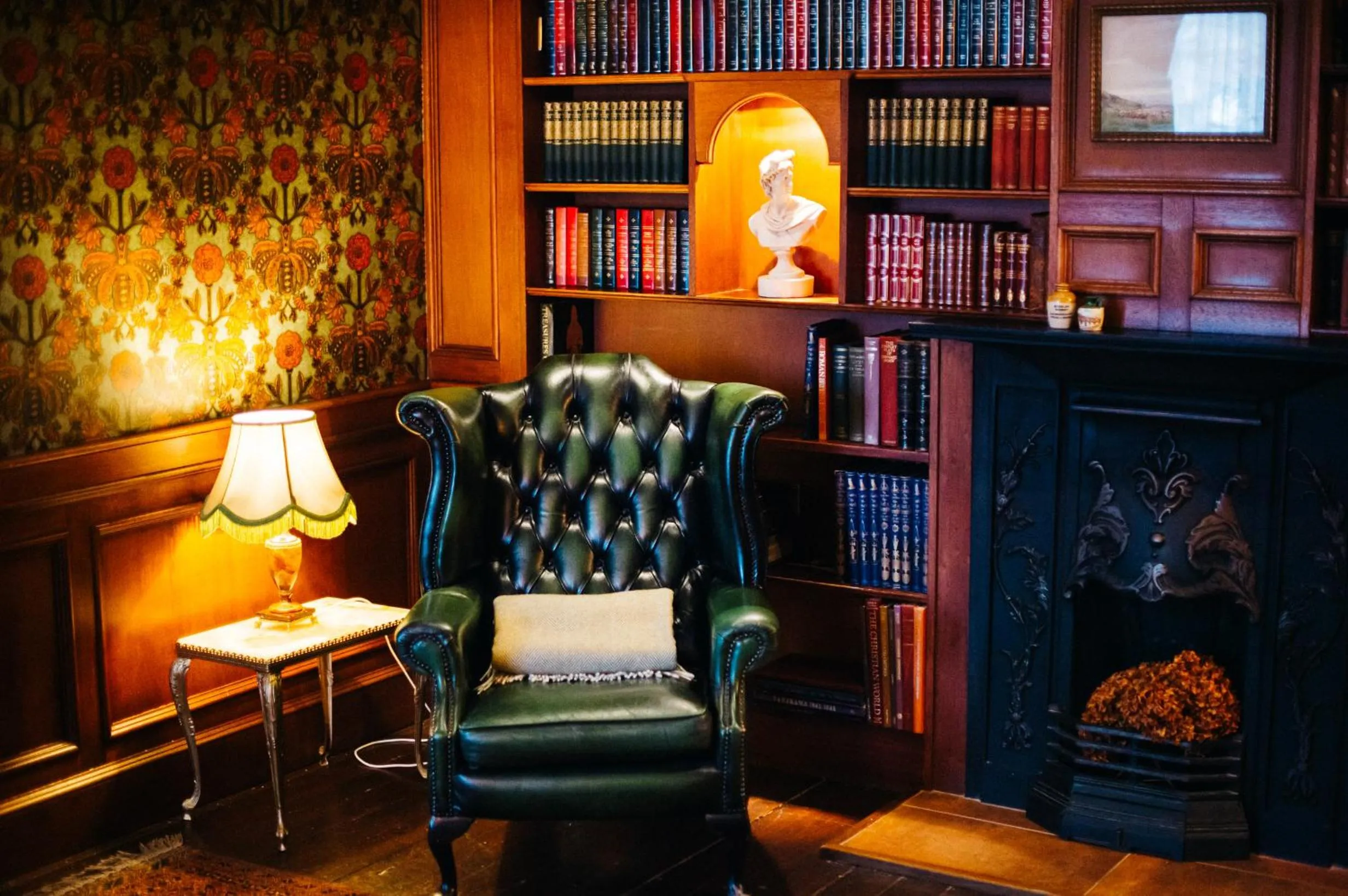 Living room in The George Hotel