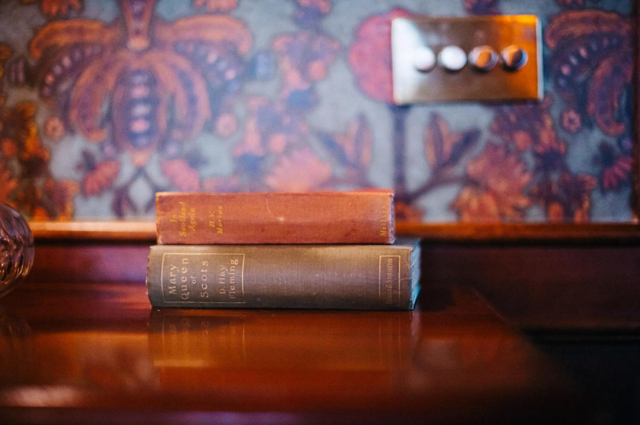 Decorative detail in The George Hotel