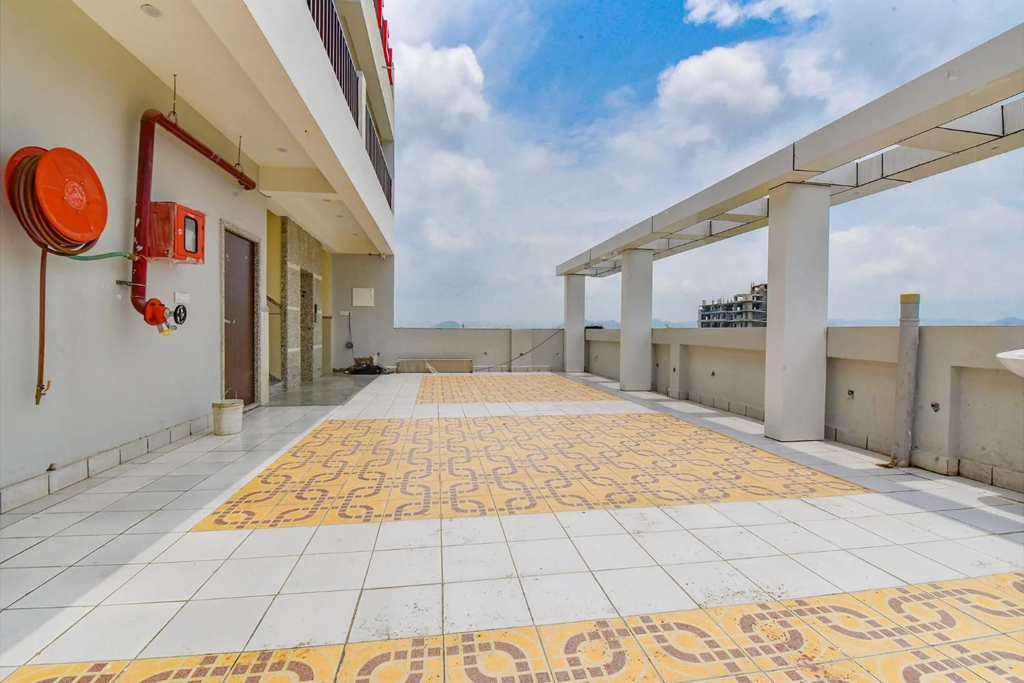 Balcony/Terrace in FabHotel Diamond I