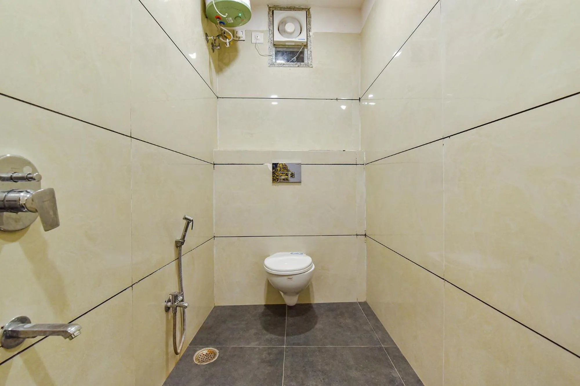 Bathroom in FabHotel Diamond I