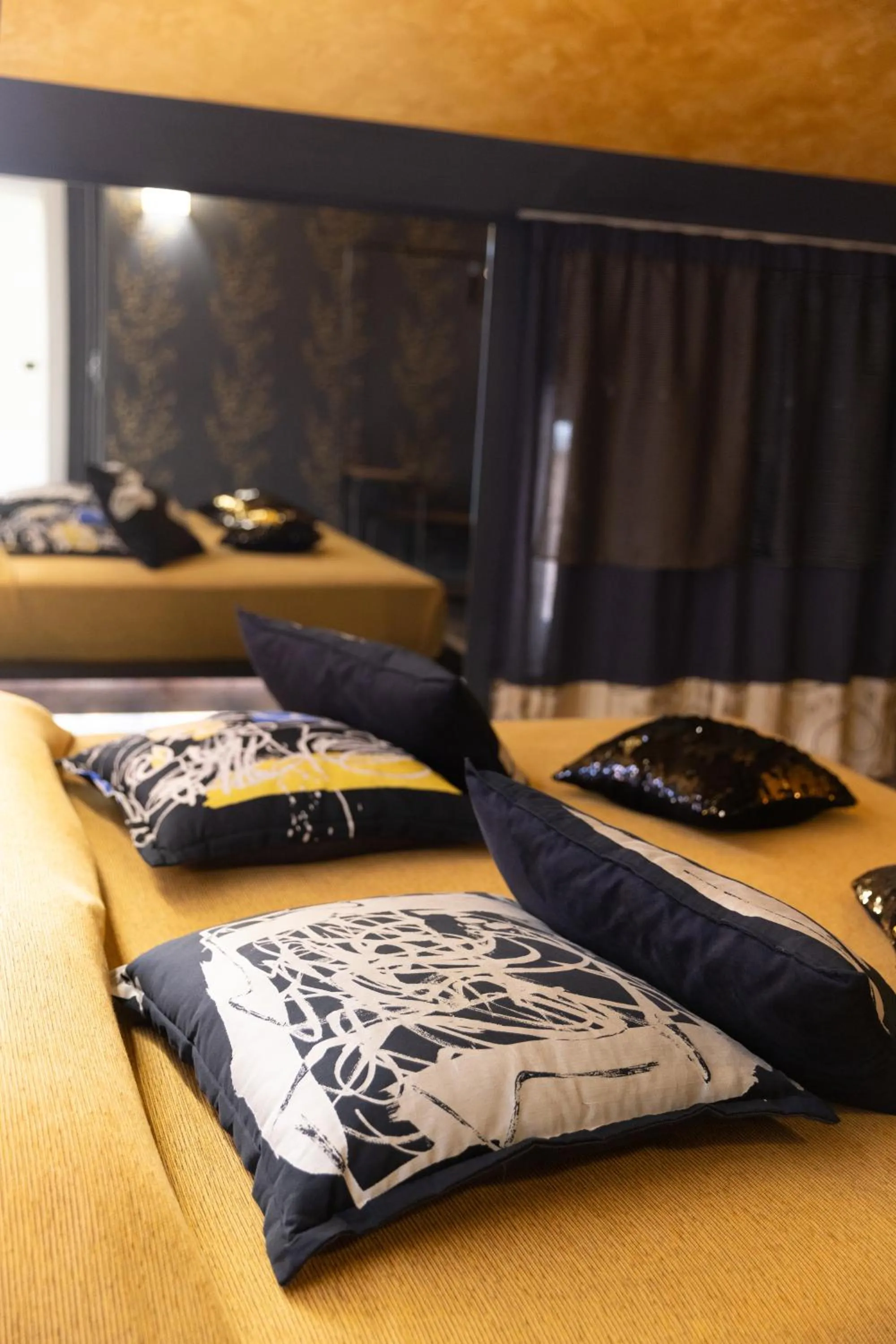 Decorative detail, Bed in Suite Dreams Montecatini