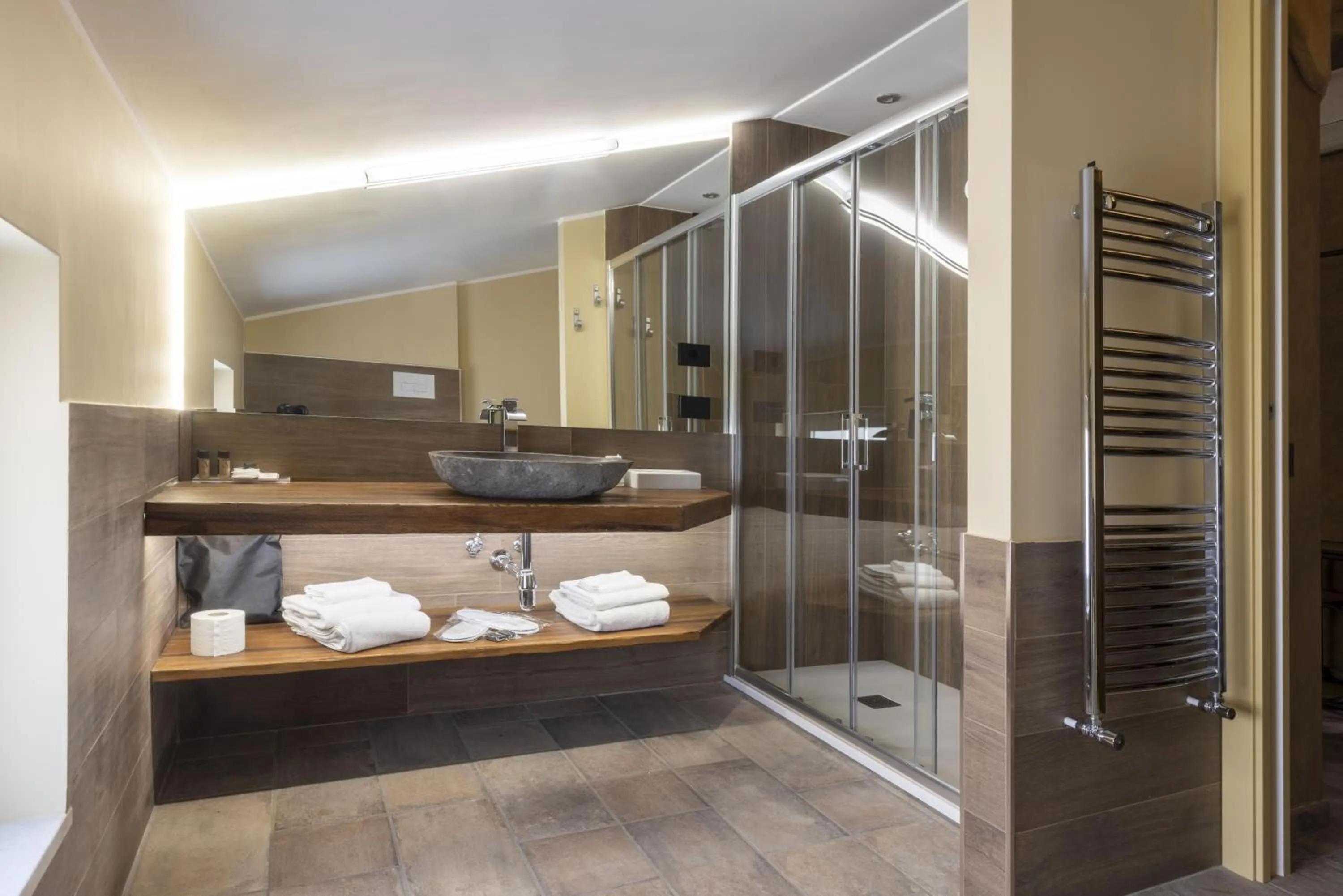 Bathroom in Suite Dreams Montecatini