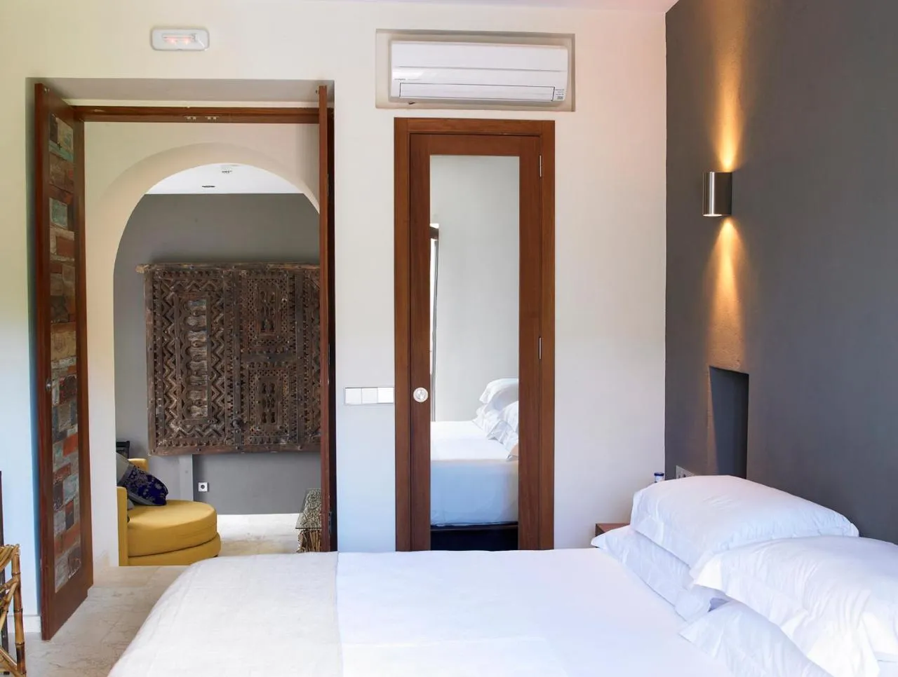 Bedroom, Bed in The Giri Residence