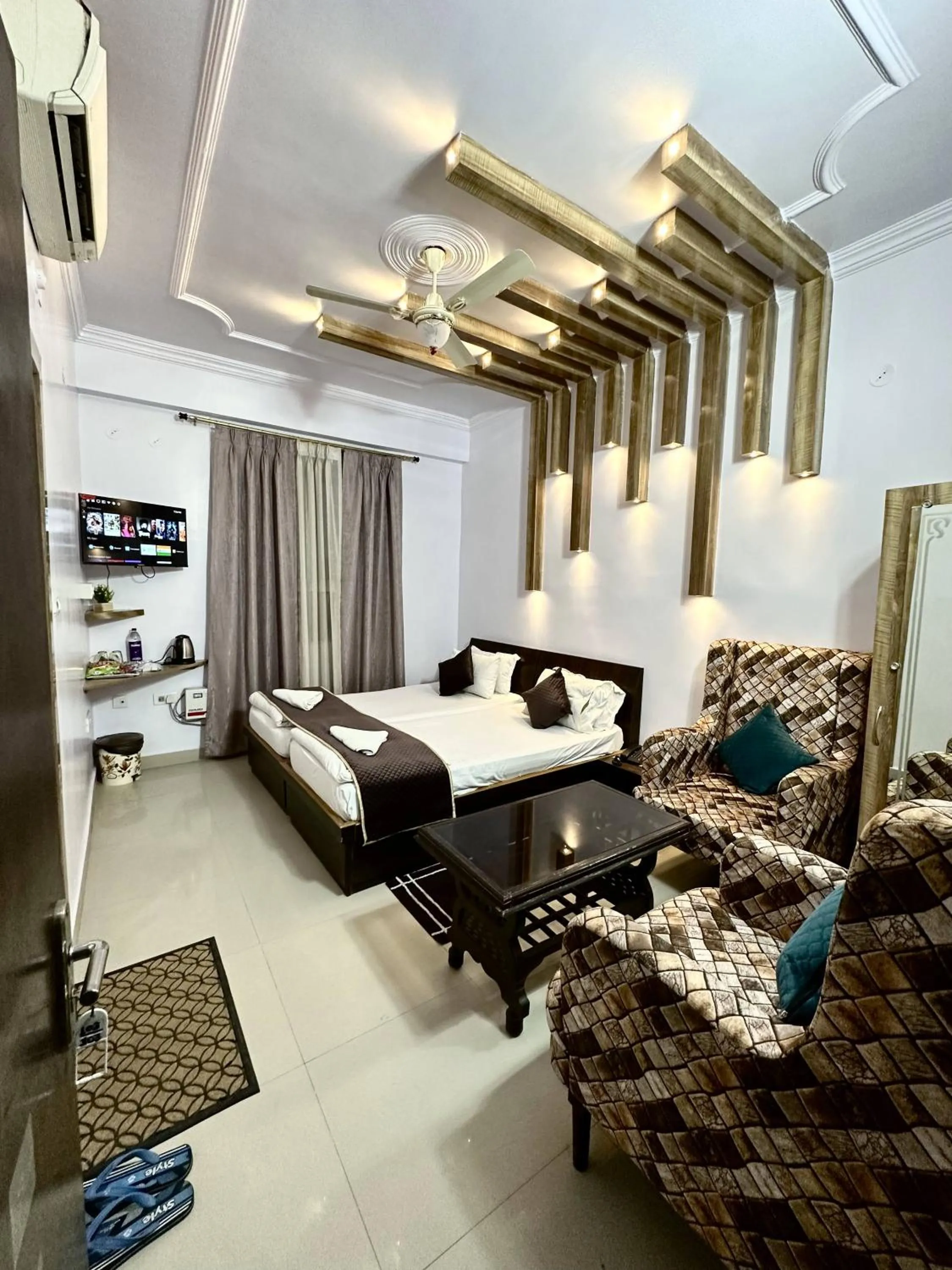 Bed in Hotel Buddha International