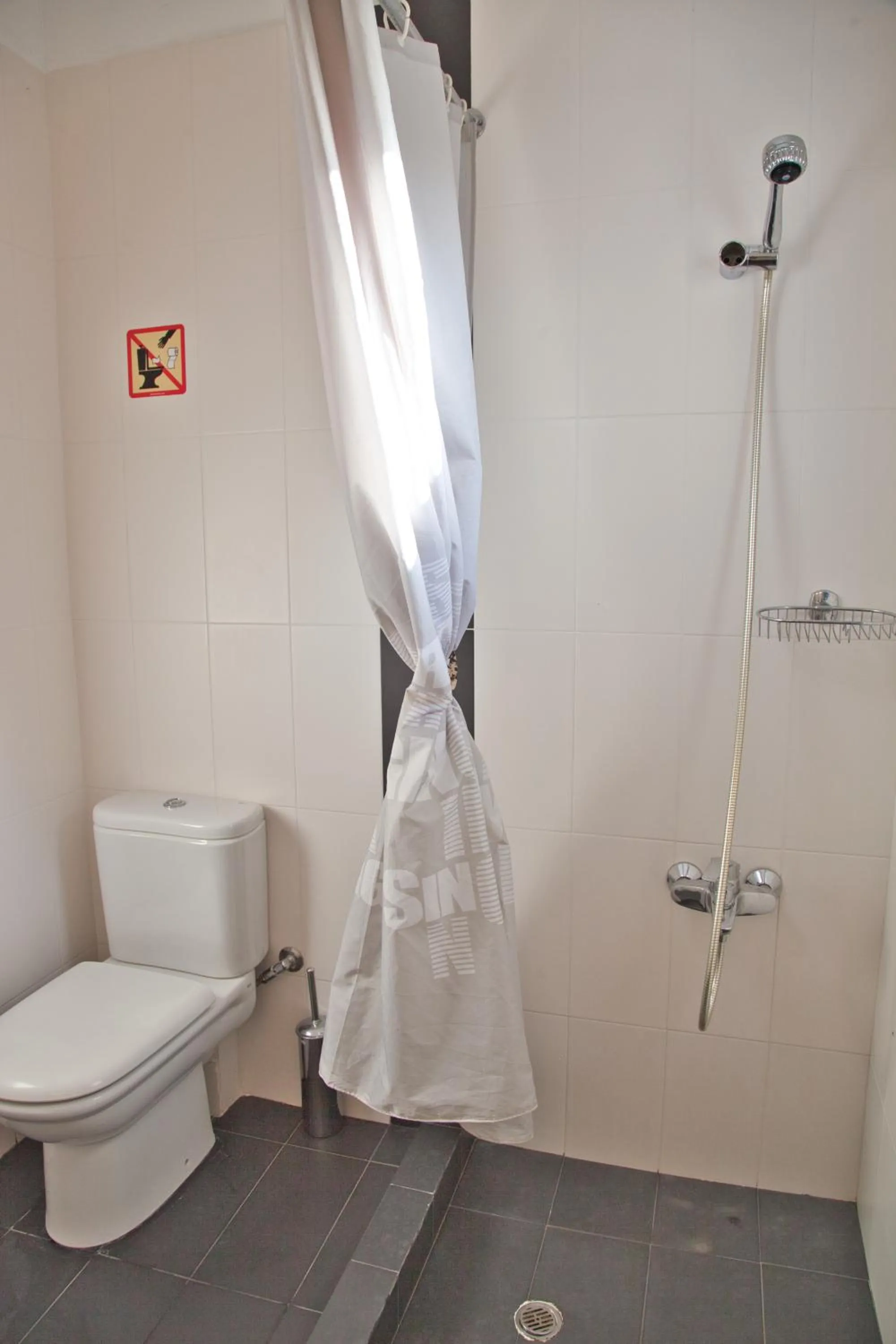 Bathroom in Hotel Andreas - Agistri (Skala)