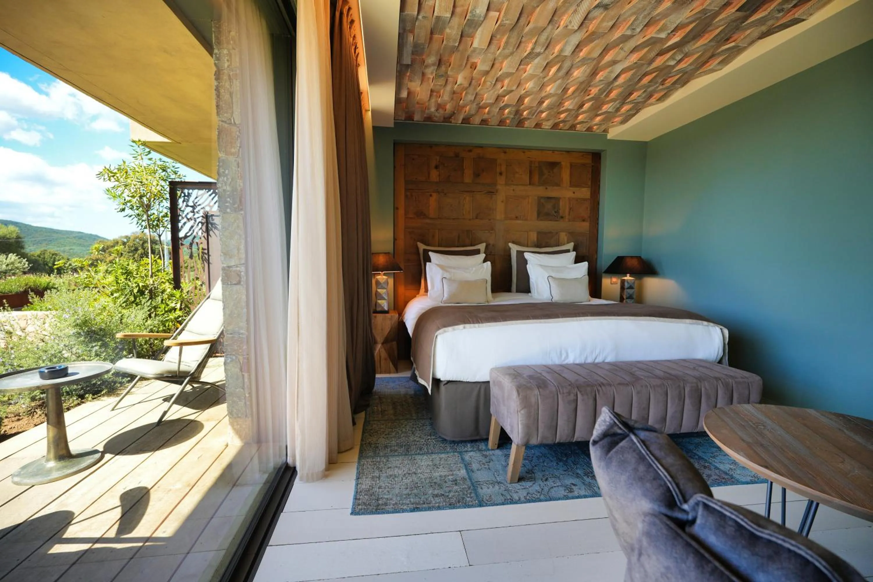 Bedroom, Bed in Les Regalia Hôtel & Spa