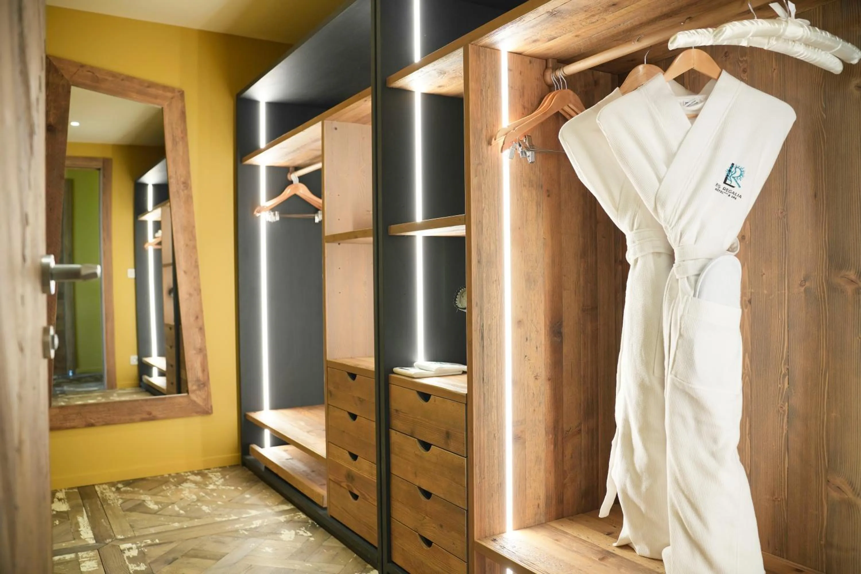 storage in Les Regalia Hôtel & Spa