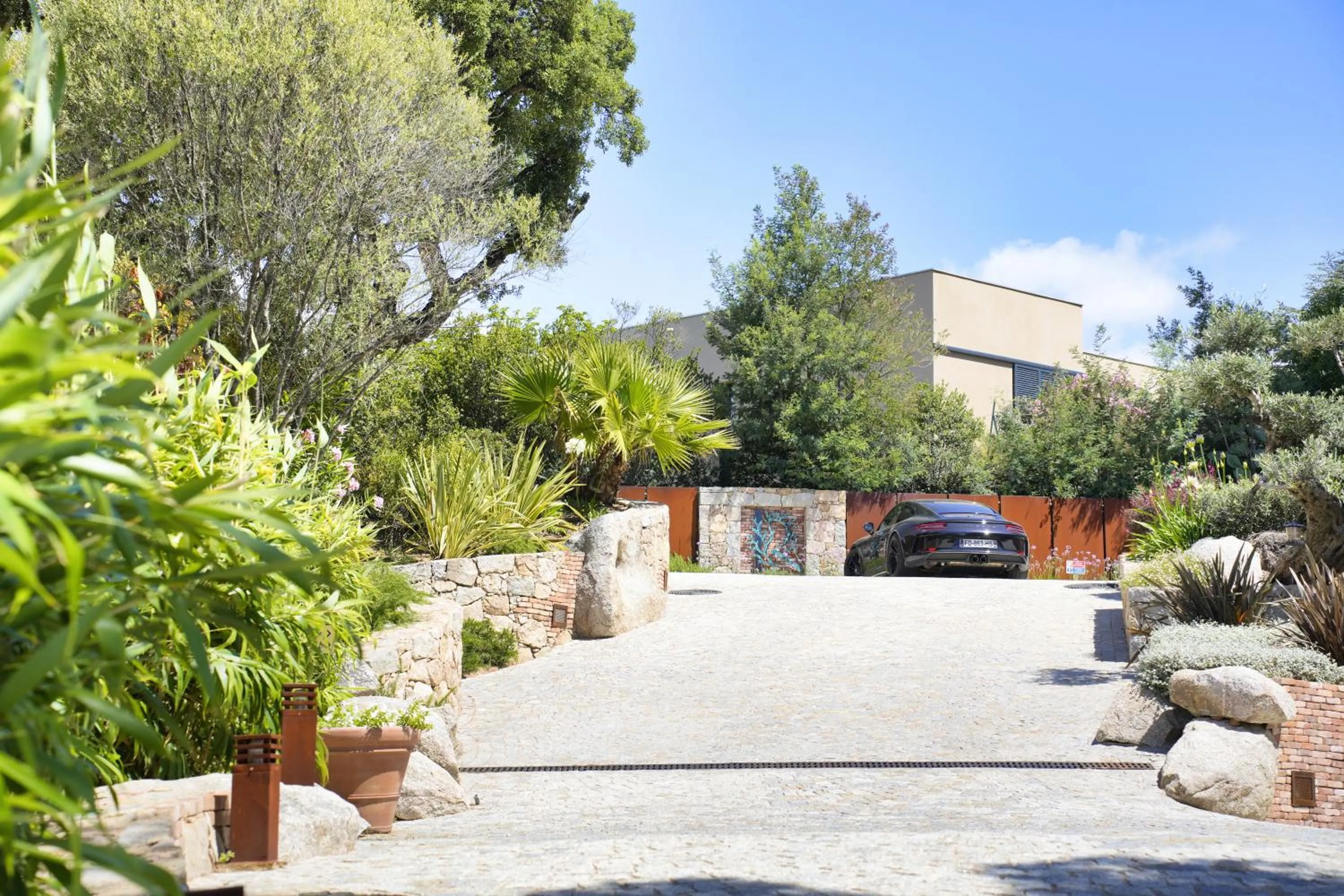 Diving in Les Regalia Hôtel & Spa