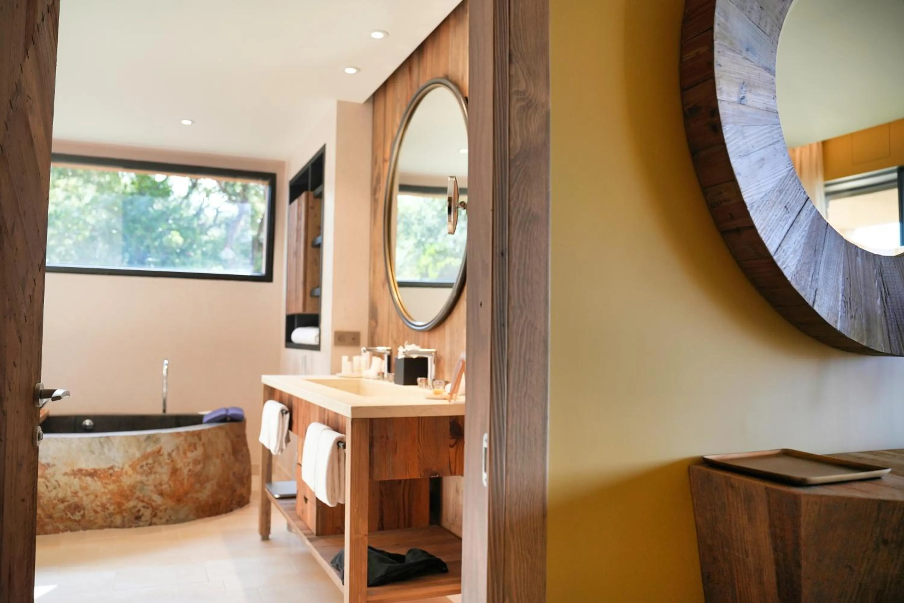 Bathroom in Les Regalia Hôtel & Spa