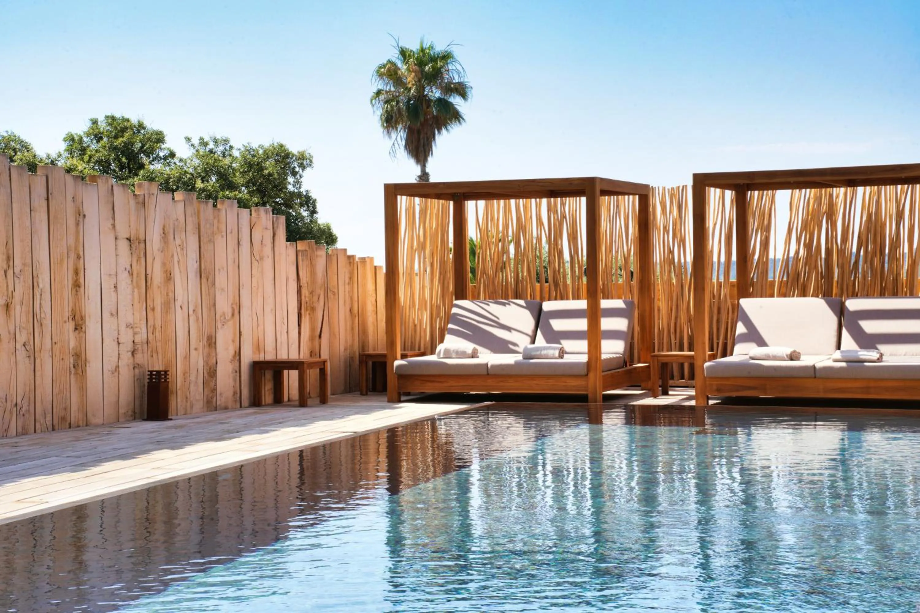 Swimming pool in Les Regalia Hôtel & Spa