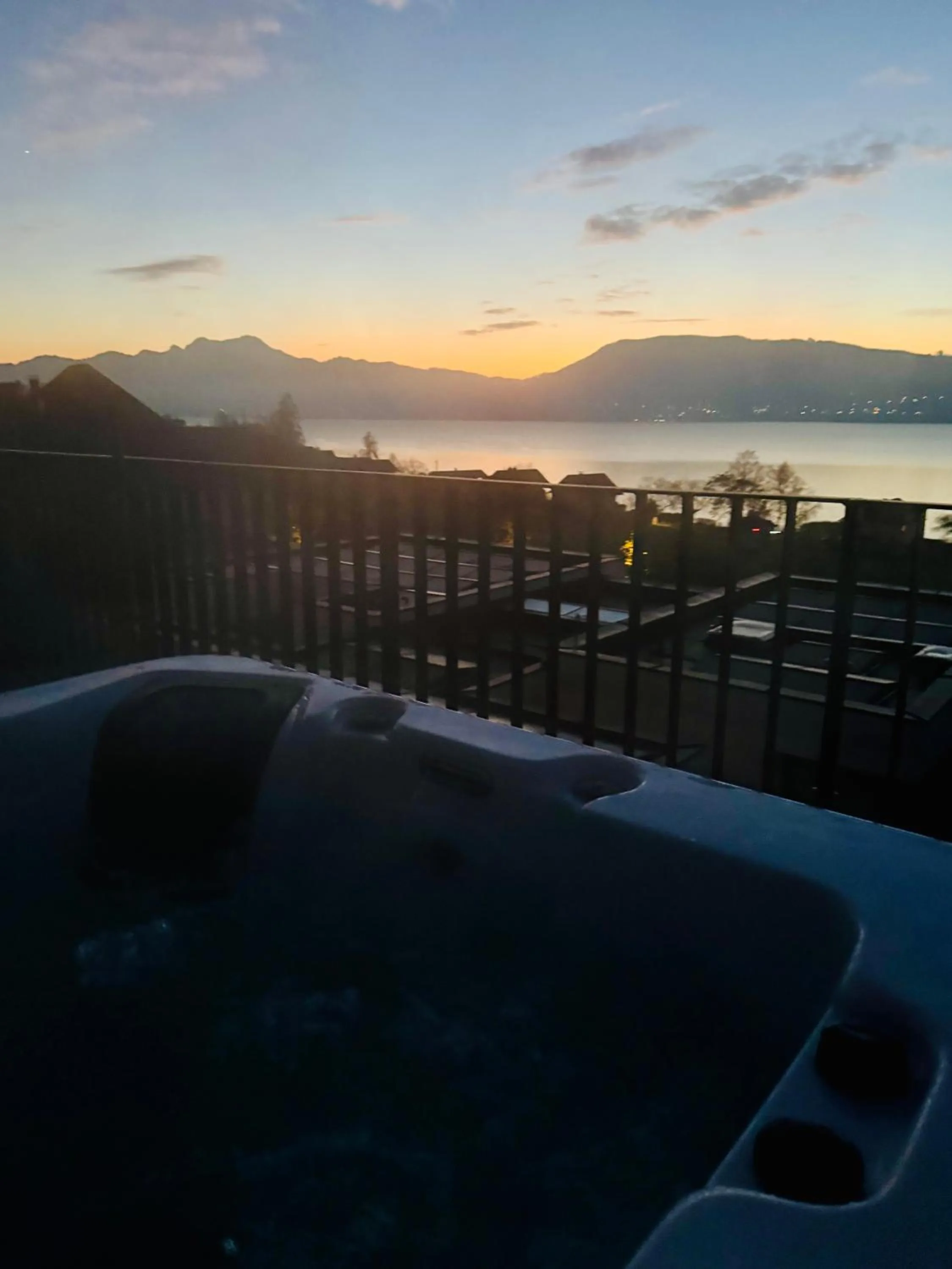 Balcony/Terrace in ORANGE LOUNGE Attersee