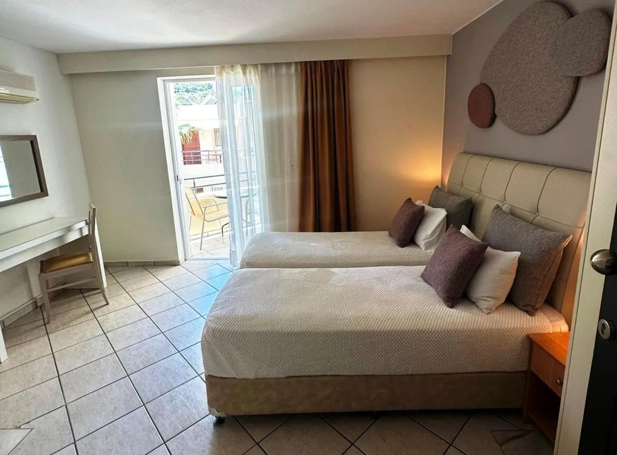 Bedroom, Bed in Faedra Beach