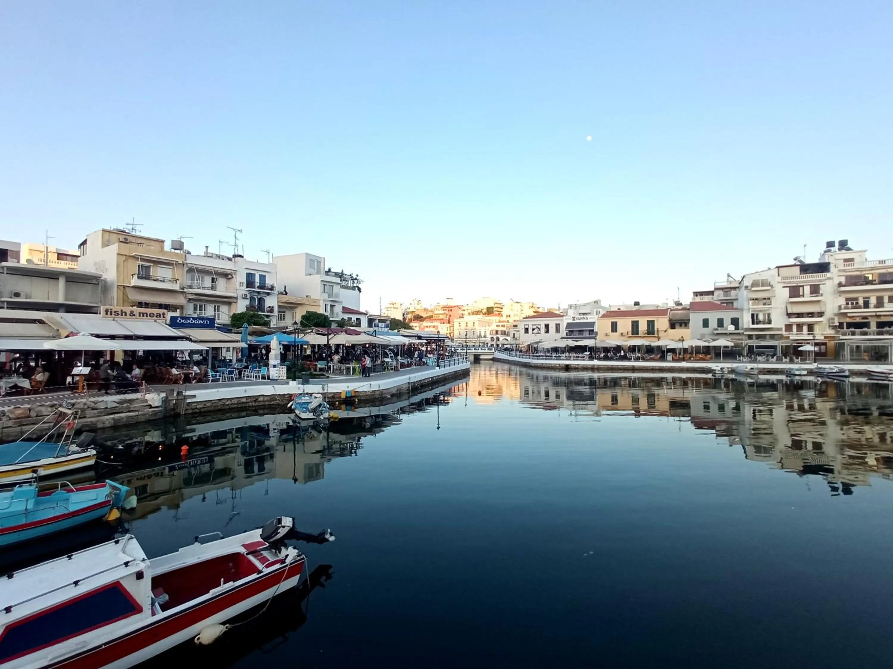 Nearby landmark in Faedra Beach