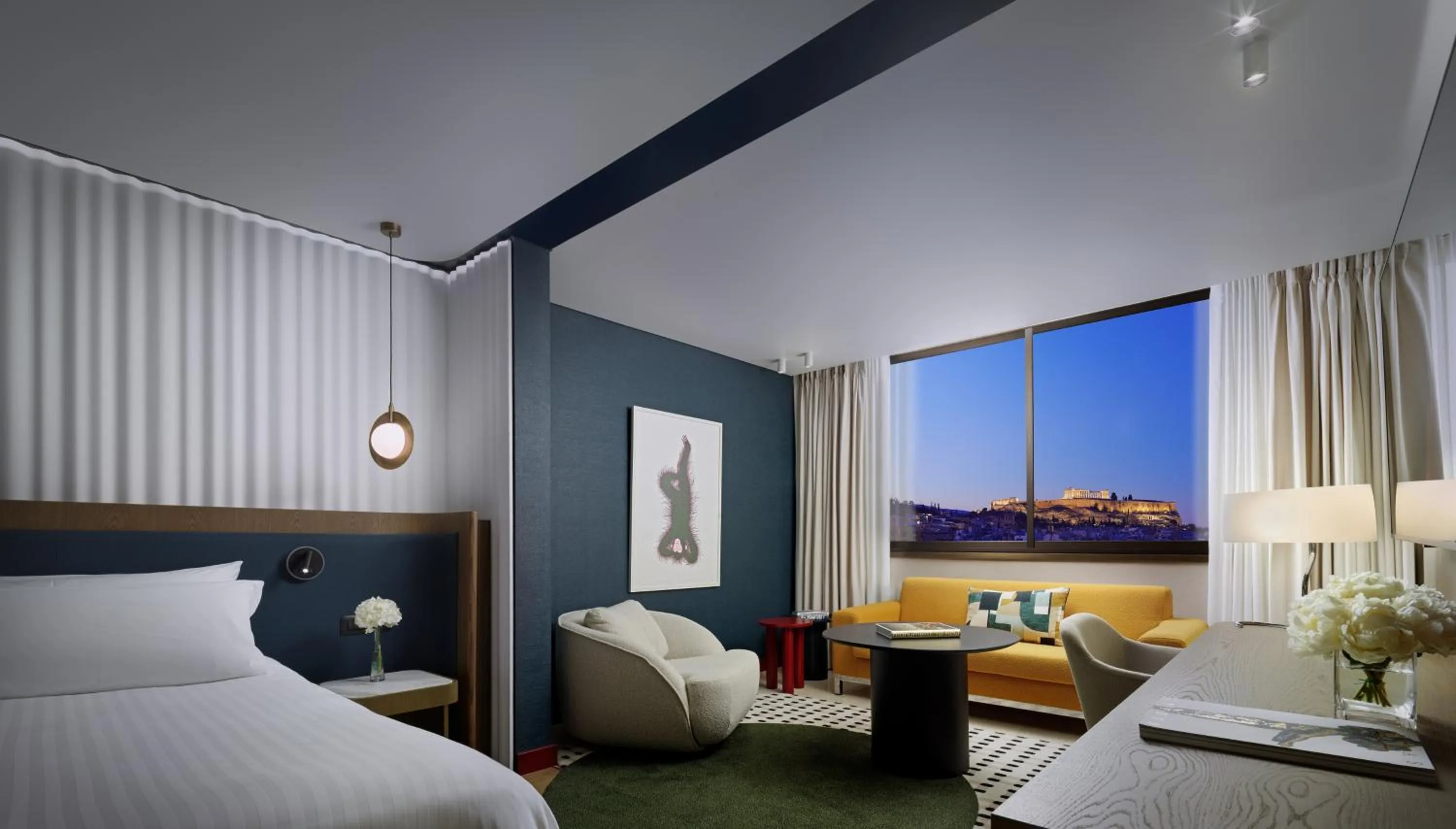 View (from property/room), Bed in Athenaeum Intercontinental by IHG