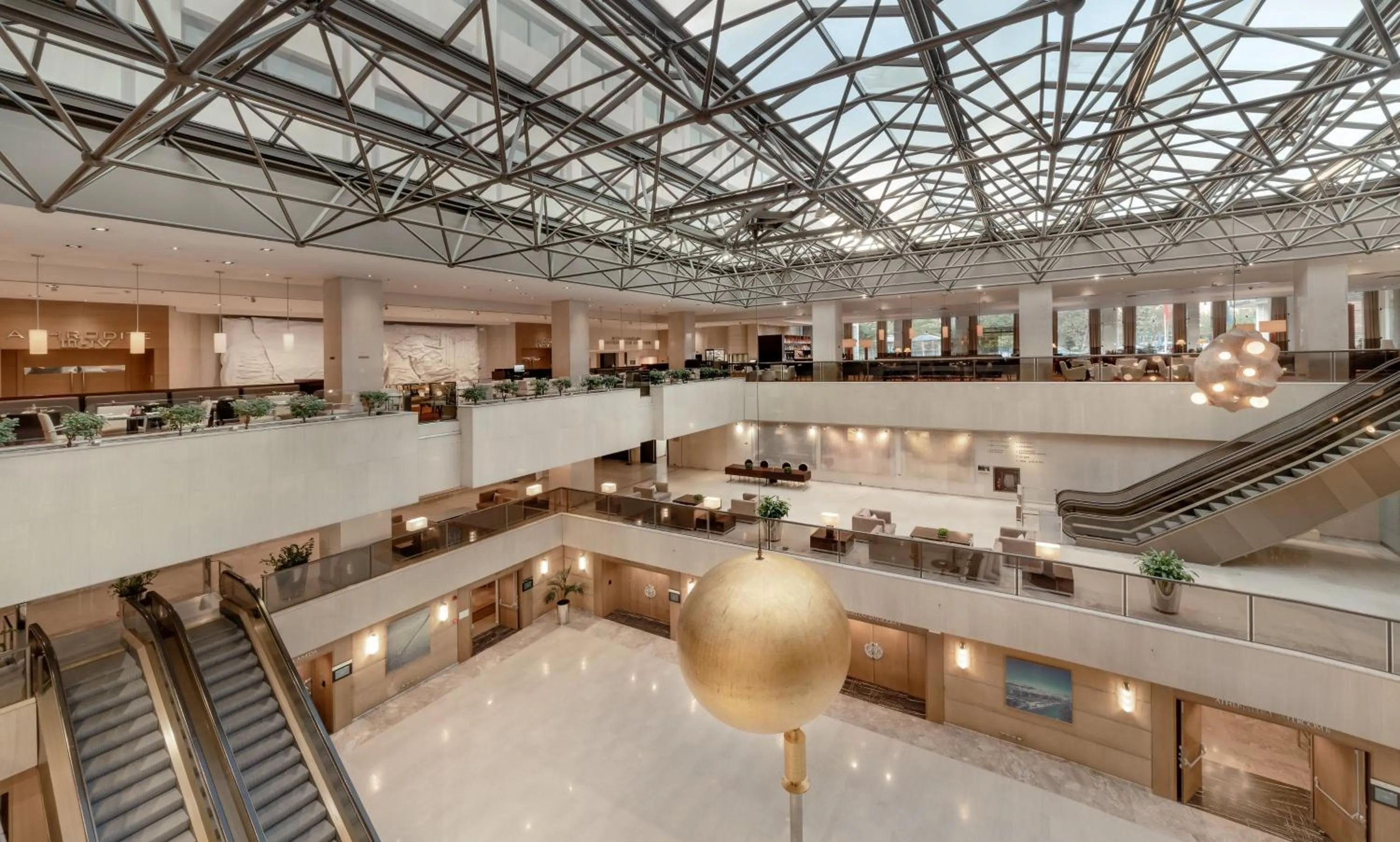 Property building in Athenaeum Intercontinental by IHG