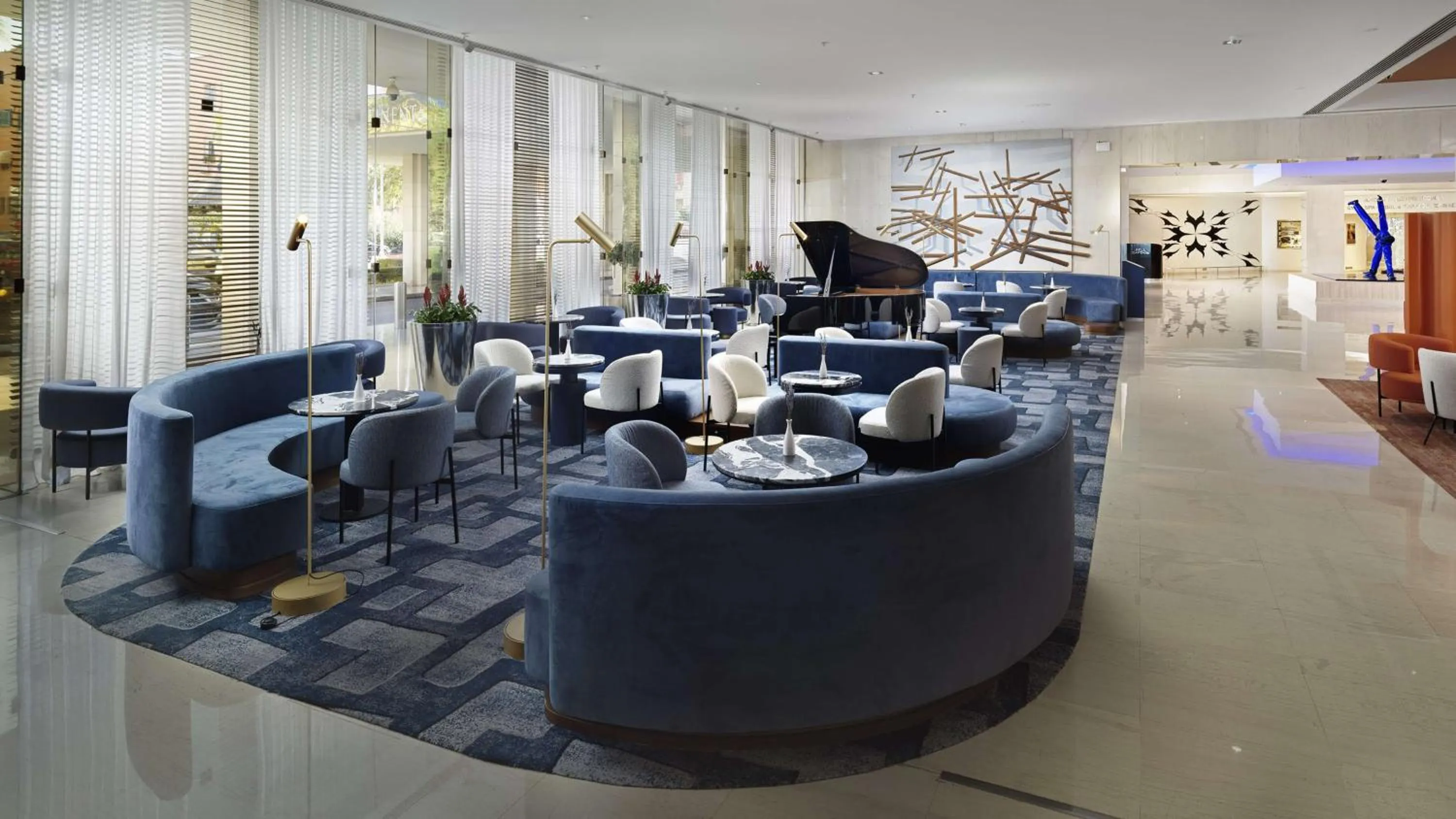 Lounge or bar in Athenaeum Intercontinental by IHG