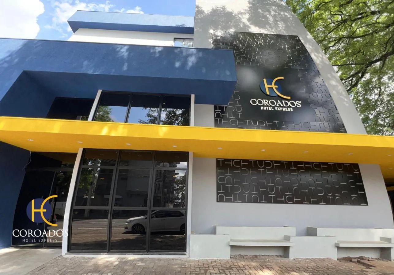 Property building in Hotel Coroados Foz Express