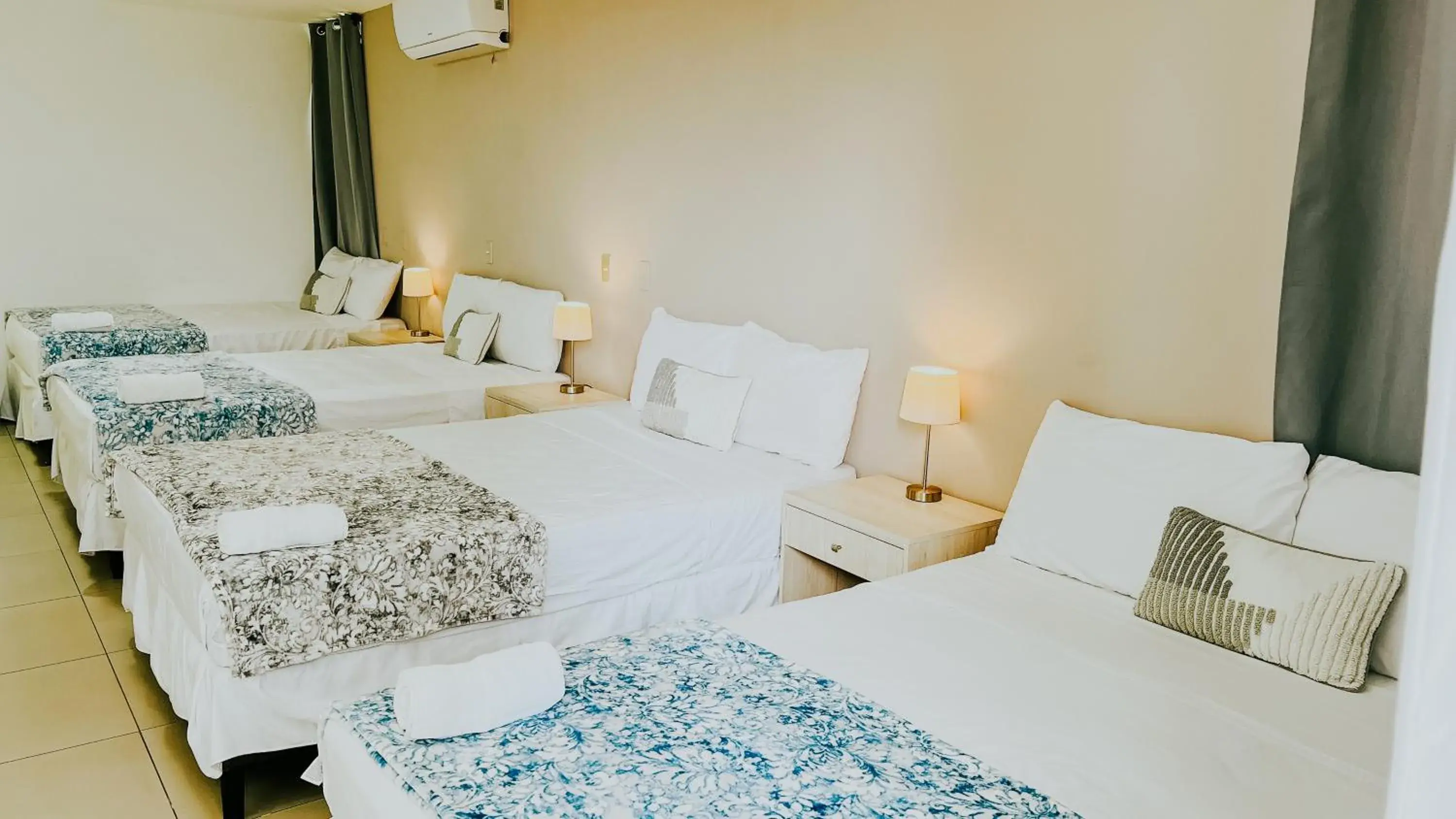 Quadruple Room with Garden View in LA RUTA HOTEL CORPORATIVO Quadruple Room with Garden View in LA RUTA HOTEL CORPORATIVO