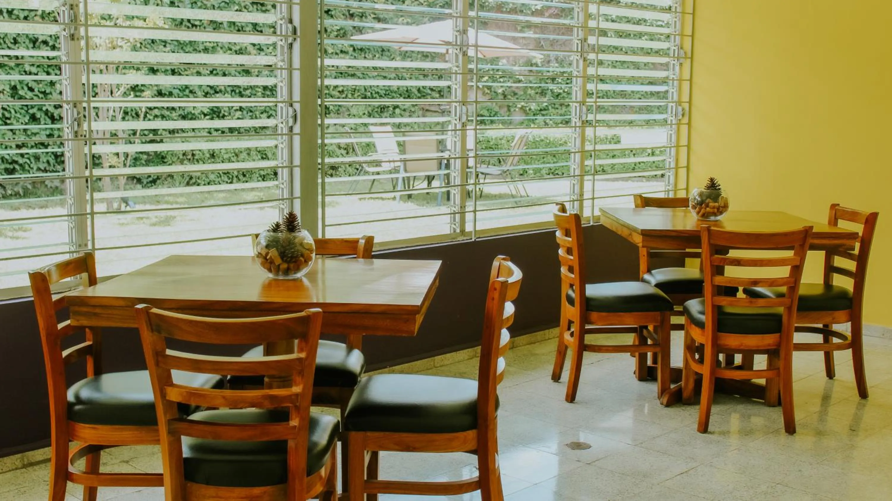 Restaurant/places to eat in LA RUTA HOTEL CORPORATIVO