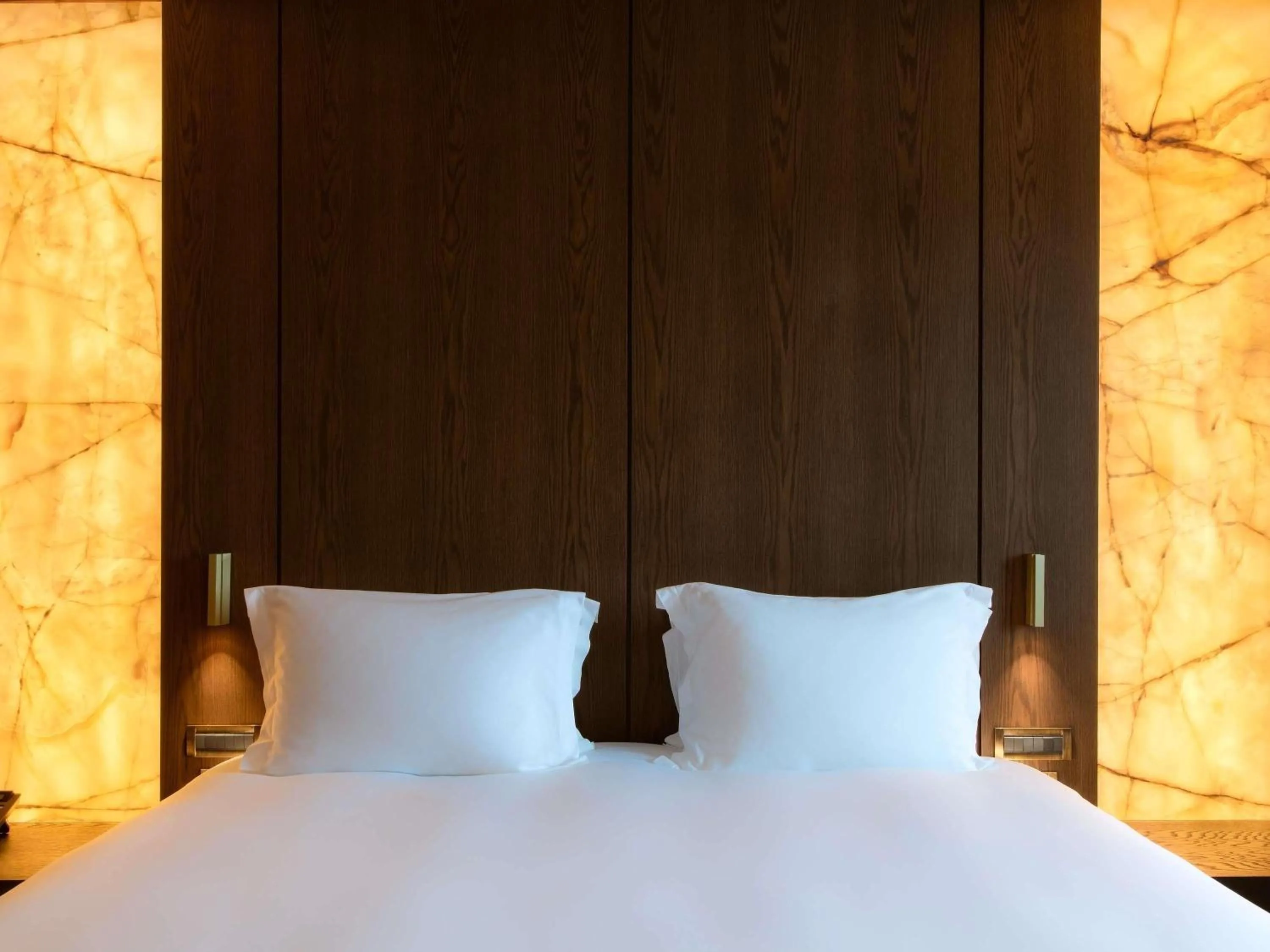 Bedroom, Bed in Sofitel Athens Airport