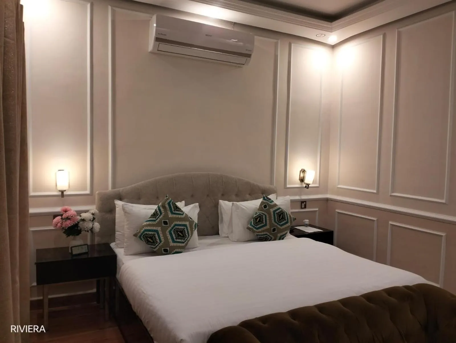 Bed in Riviera Courtyard Guest House Islamabad
