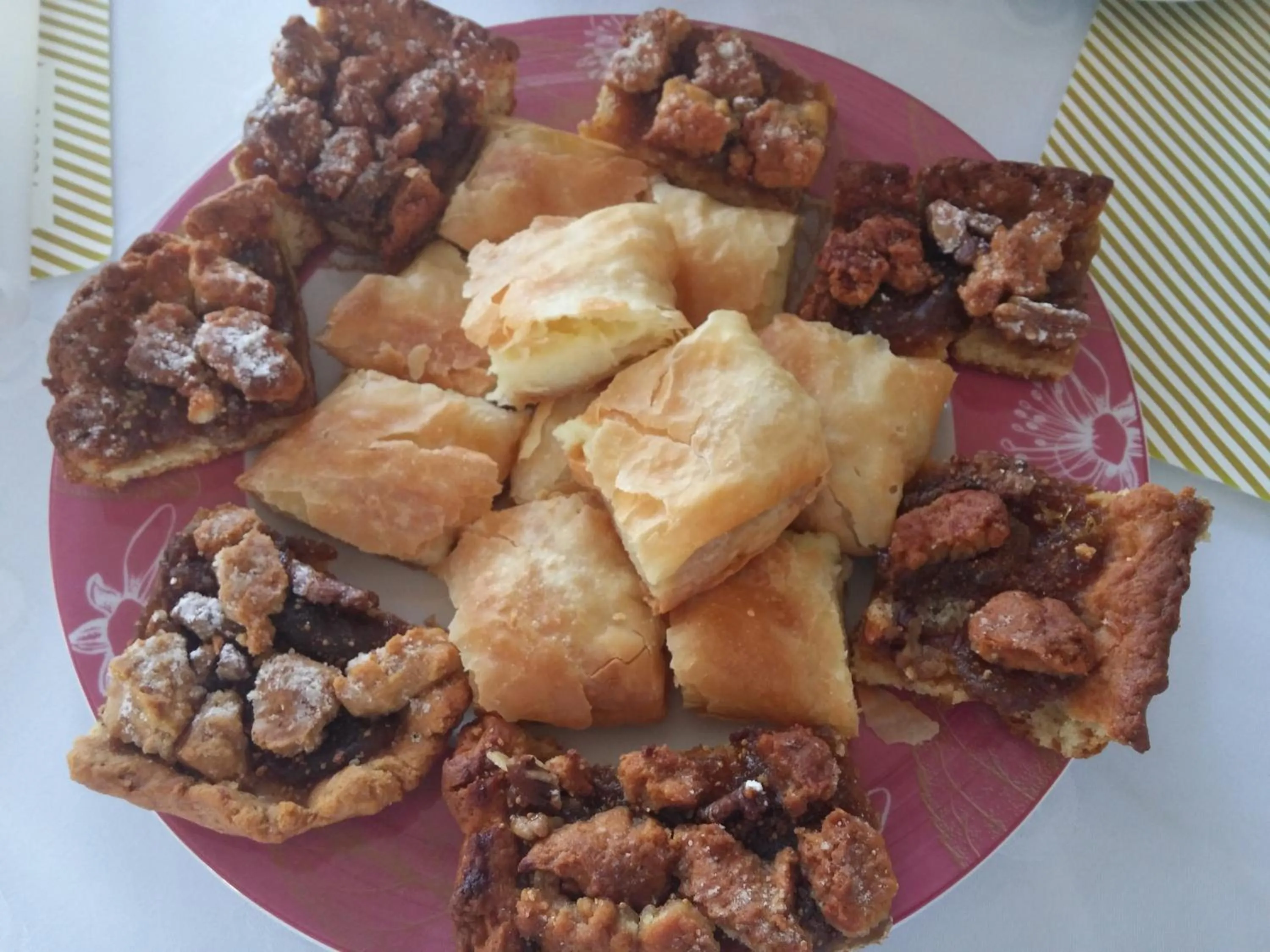 Restaurant/places to eat in Irida Beach Resort Suites