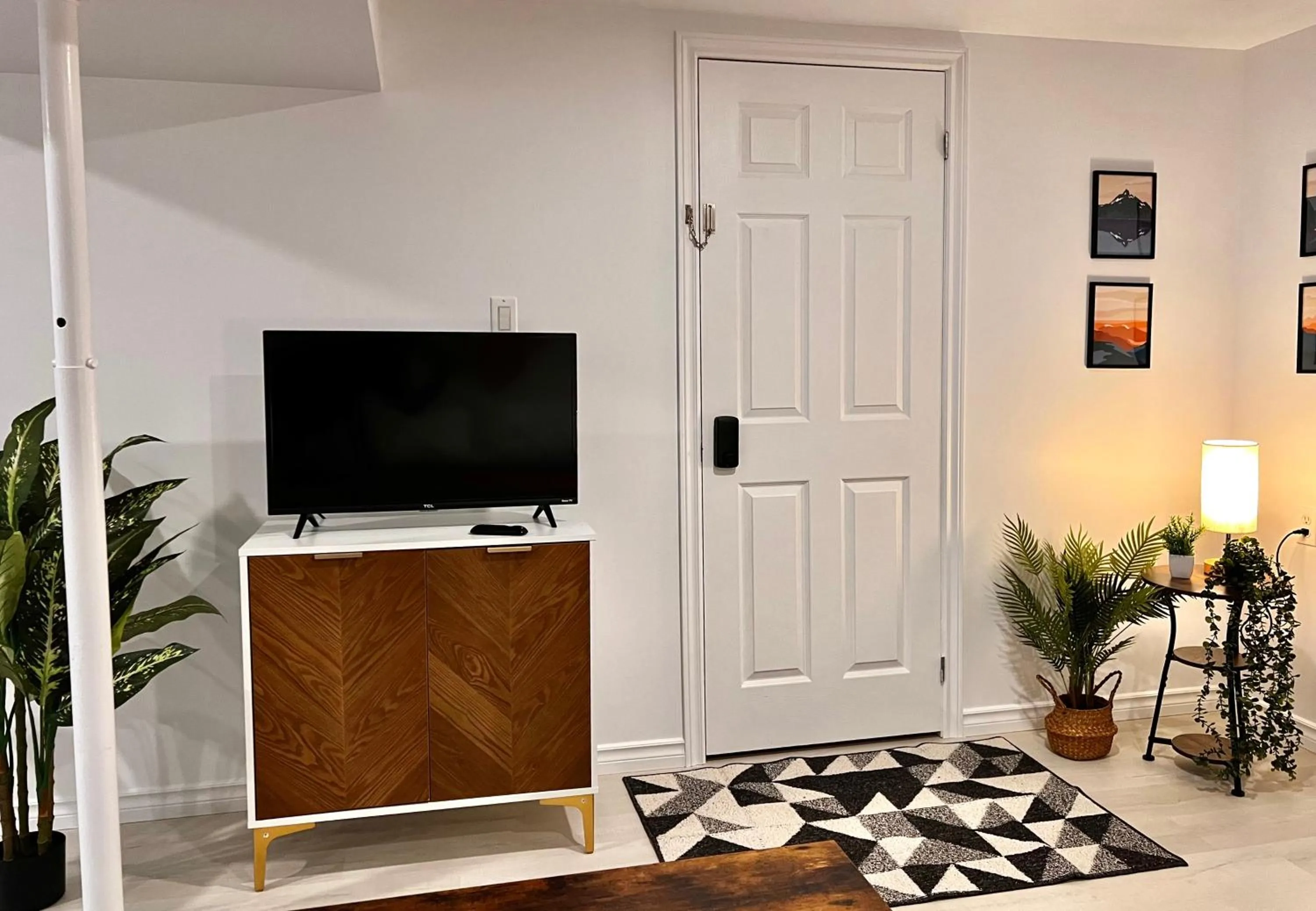 TV and multimedia in The Boho Oasis