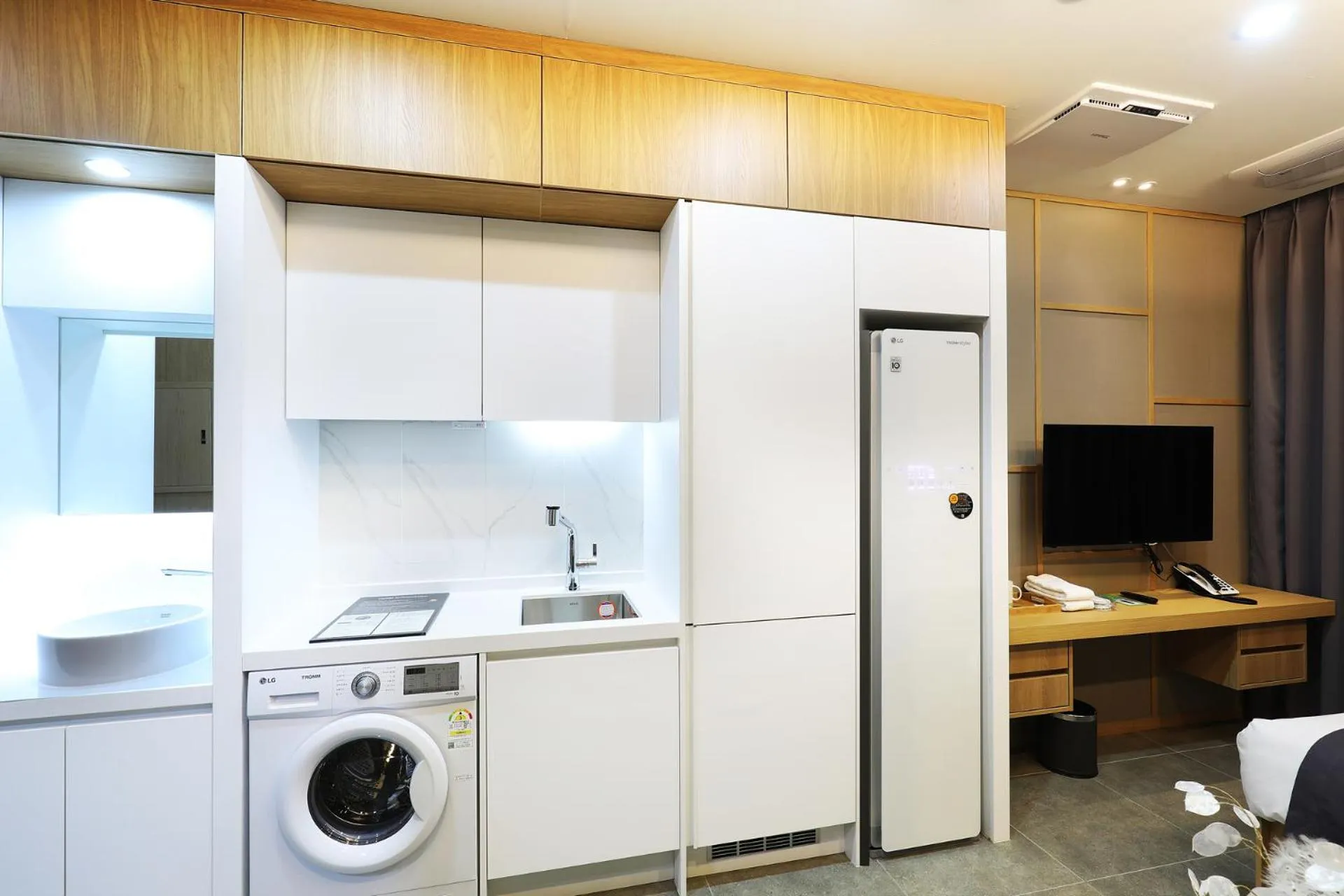 Area and facilities in The Stay Classic Hotel Myeongdong