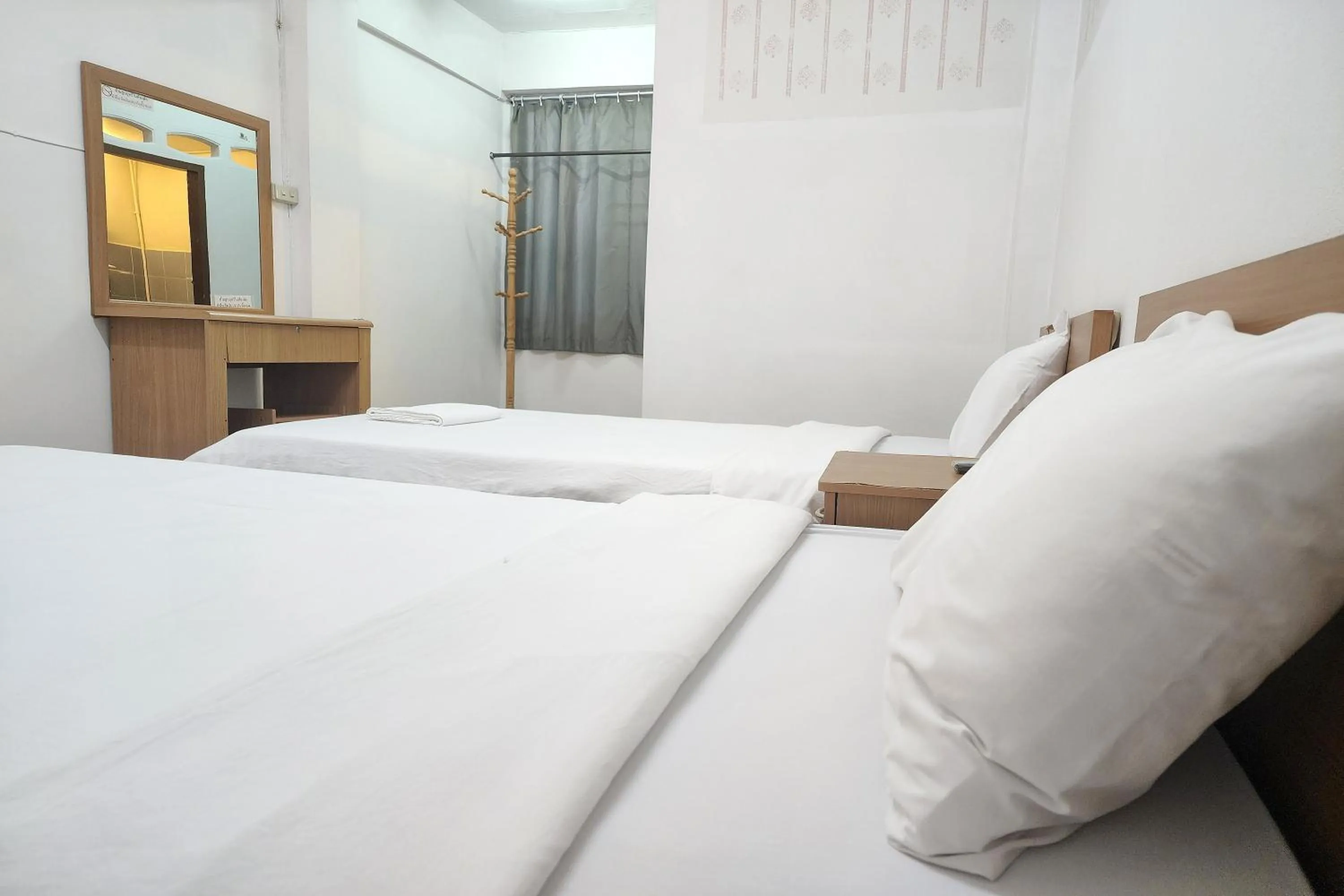 Bedroom, Bed in Green Apartment Kaset