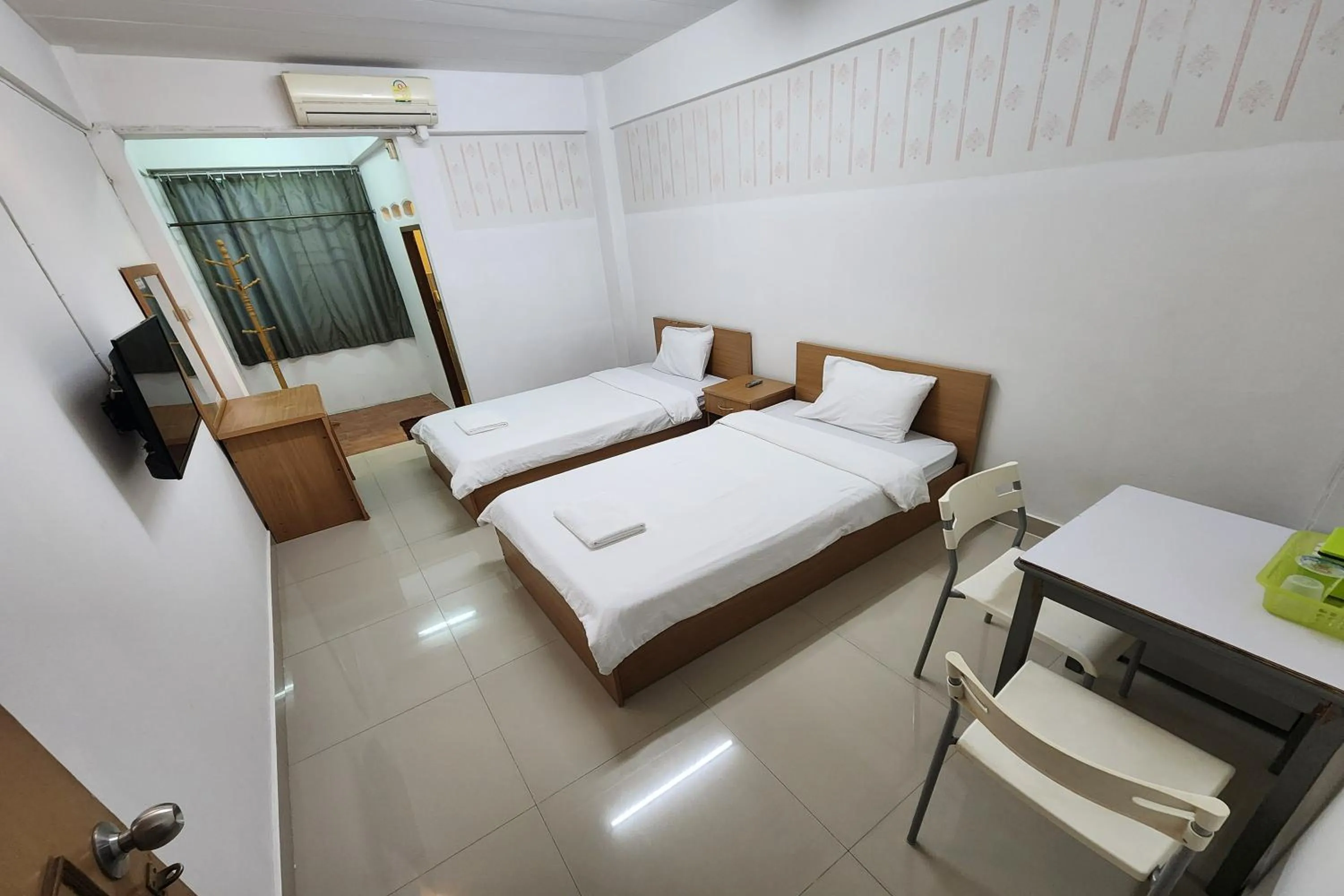 Bedroom, Bed in Green Apartment Kaset