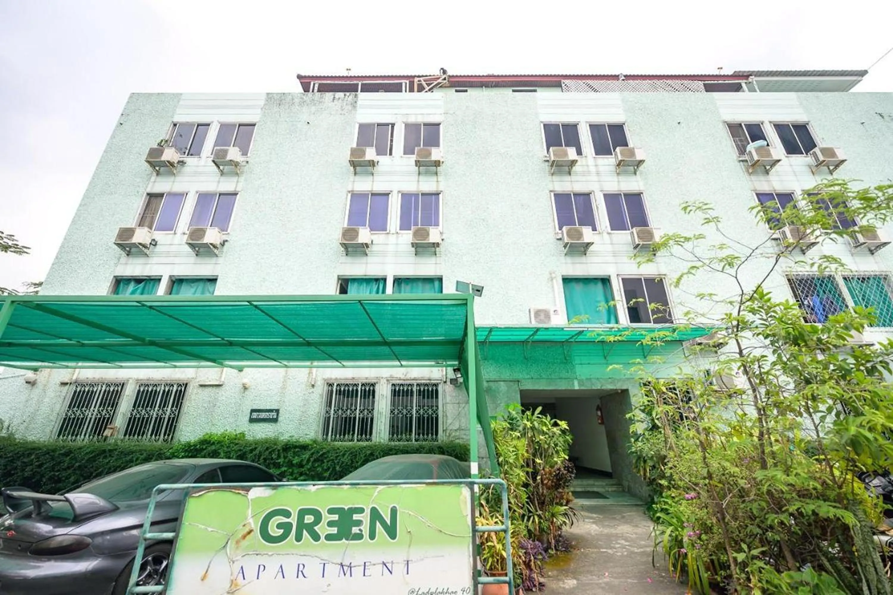 Property building in Green Apartment Kaset