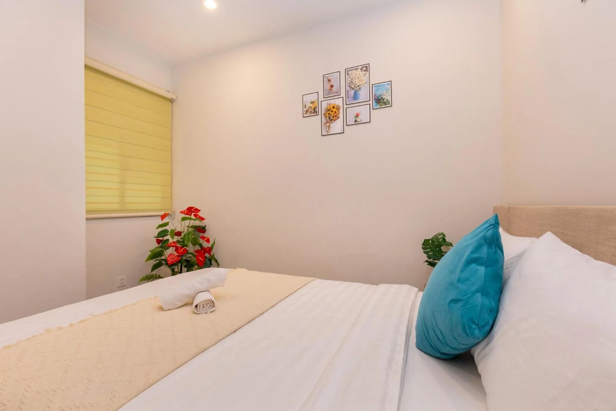 Bed in The Sóng Apartment Vũng Tàu - Sophia's House