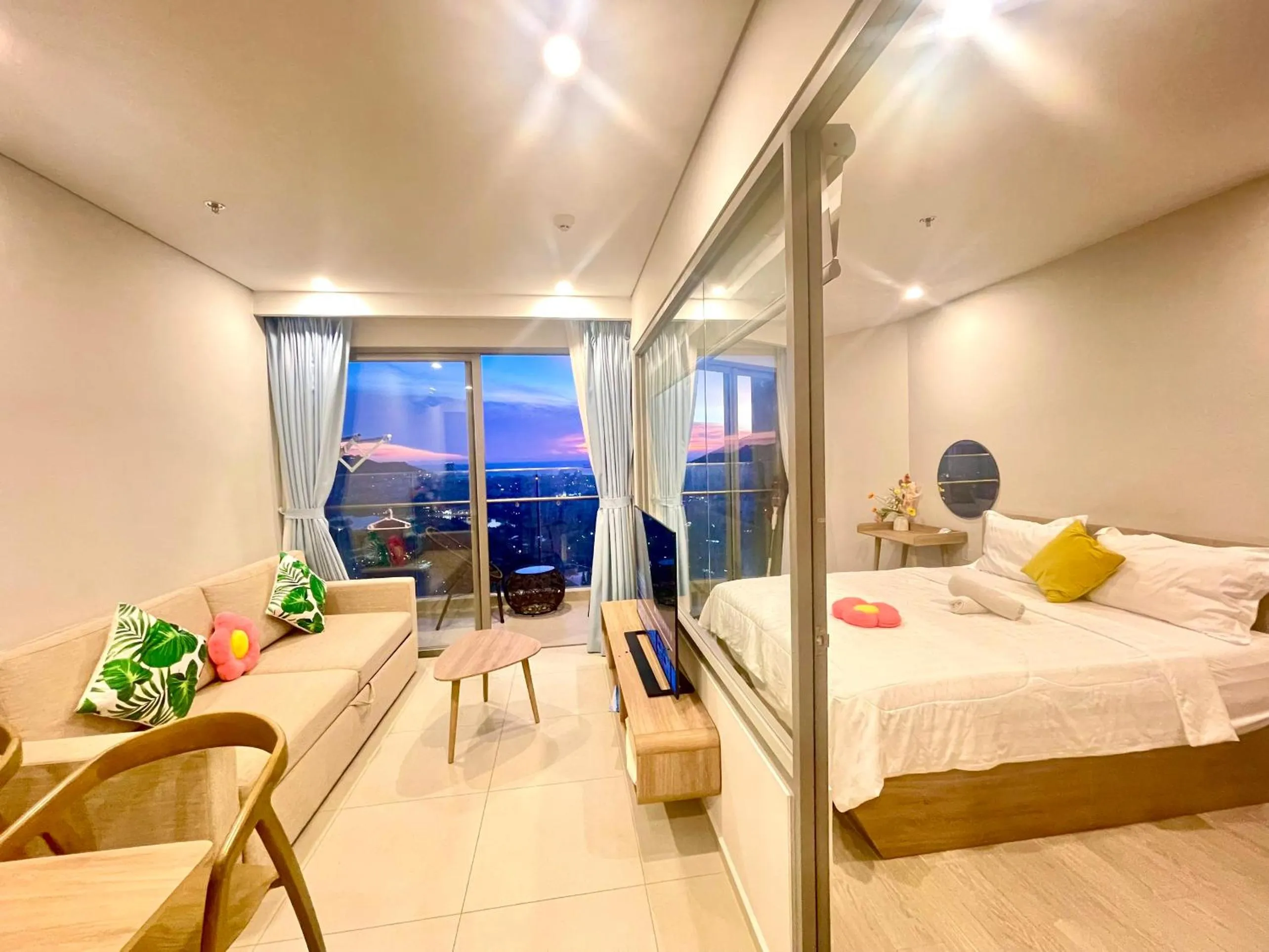 Bedroom, Bed in The Sóng Apartment Vũng Tàu - Sophia's House