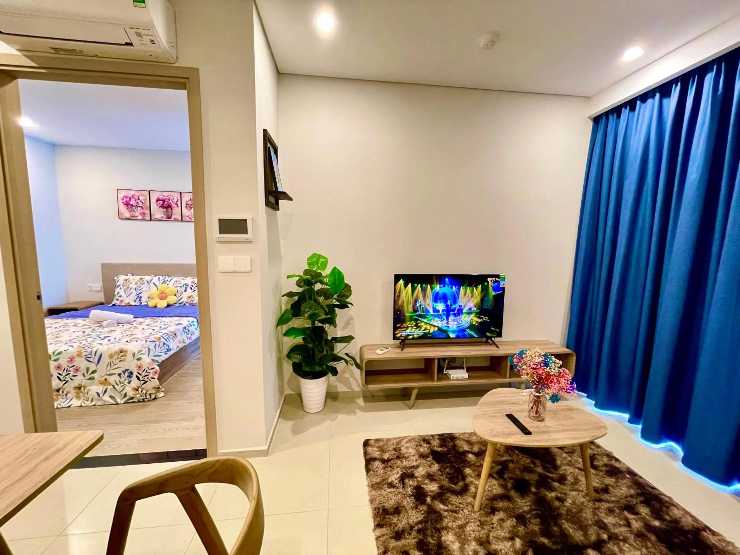 Living room, Bed in The Sóng Apartment Vũng Tàu - Sophia's House