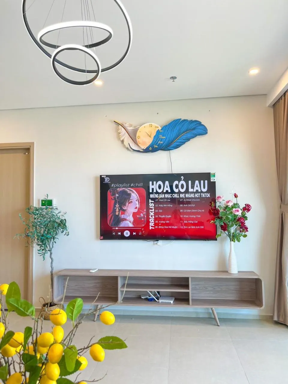 Communal lounge/ TV room in The Sóng Apartment Vũng Tàu - Sophia's House