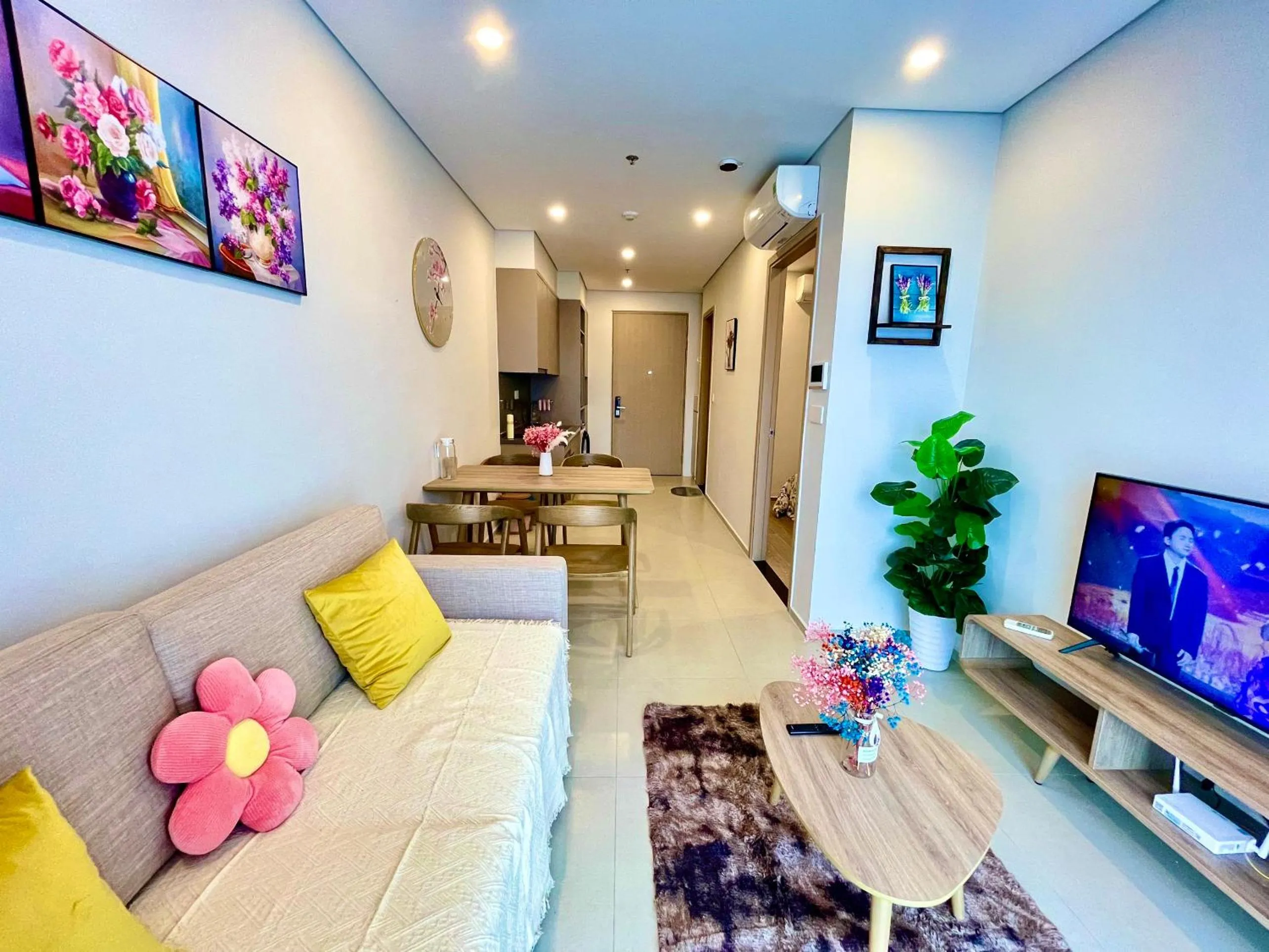 TV and multimedia in The Sóng Apartment Vũng Tàu - Sophia's House