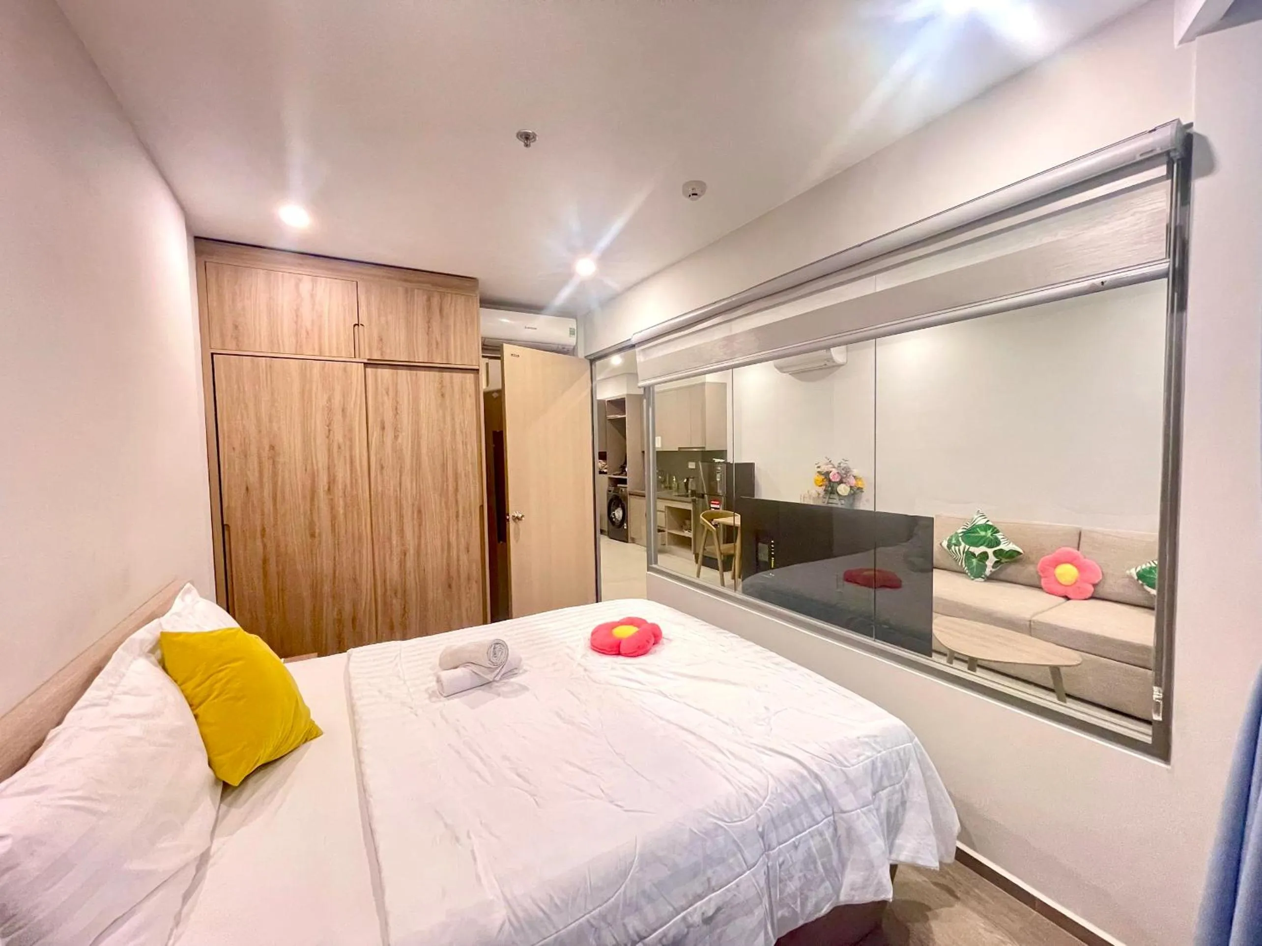 Bedroom, Bed in The Sóng Apartment Vũng Tàu - Sophia's House