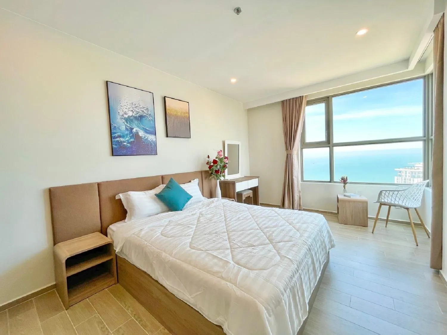 Bedroom, Bed in The Sóng Apartment Vũng Tàu - Sophia's House