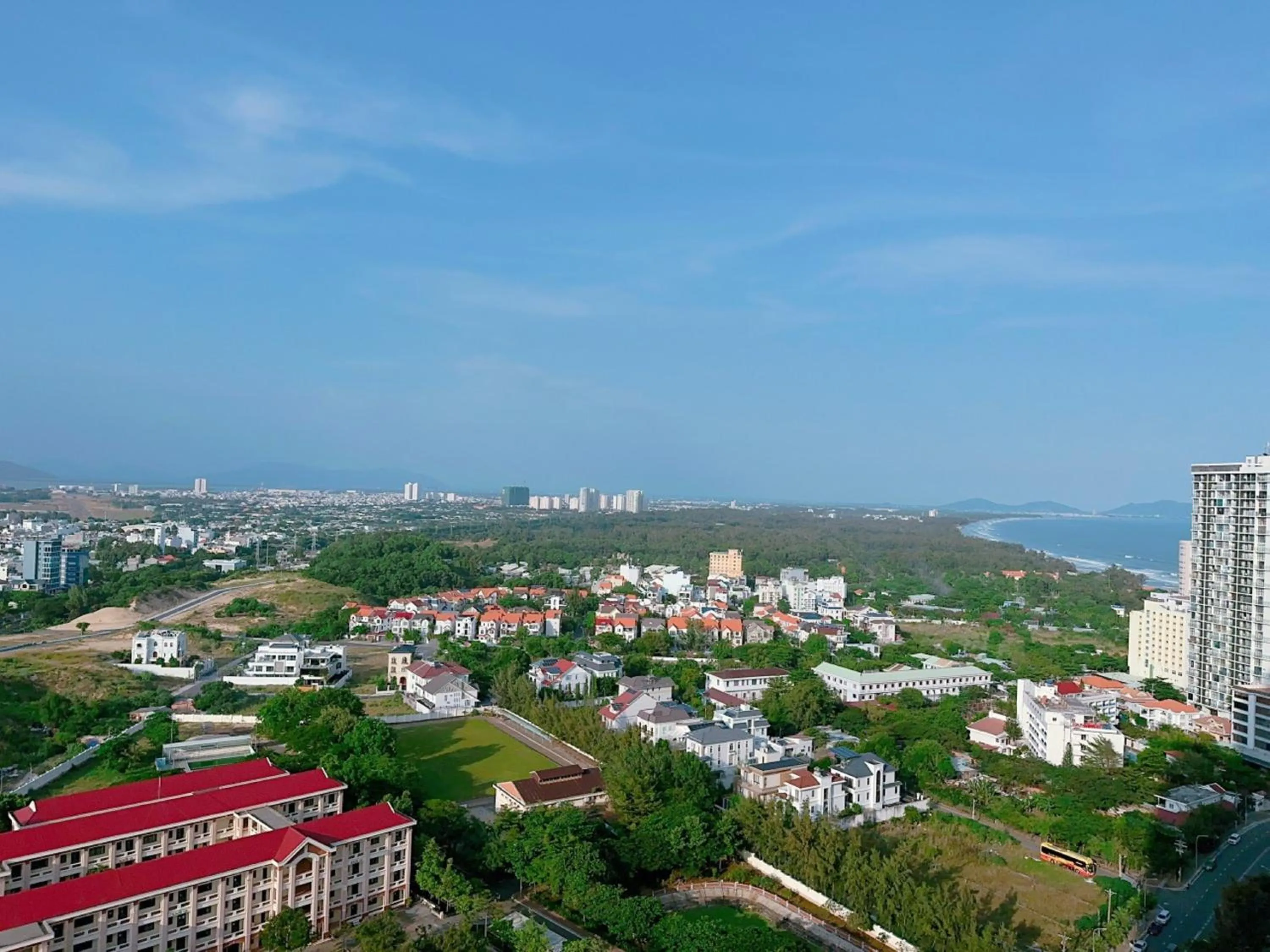 Property building in The Sóng Apartment Vũng Tàu - Sophia's House