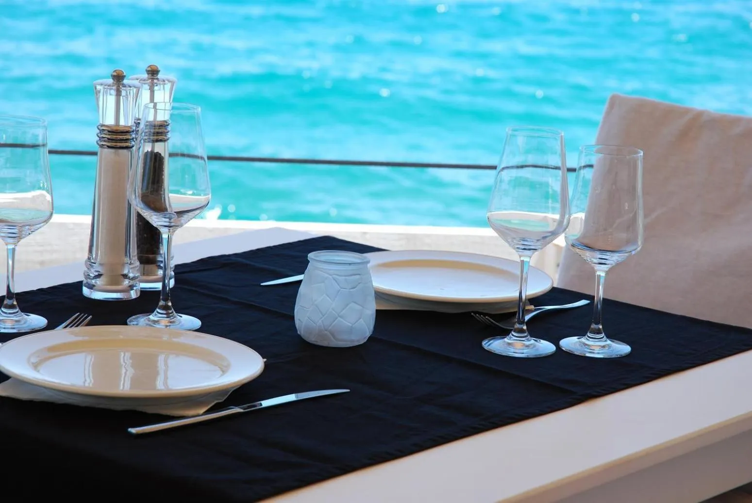 Restaurant/places to eat in Hotel Kanelli Beach