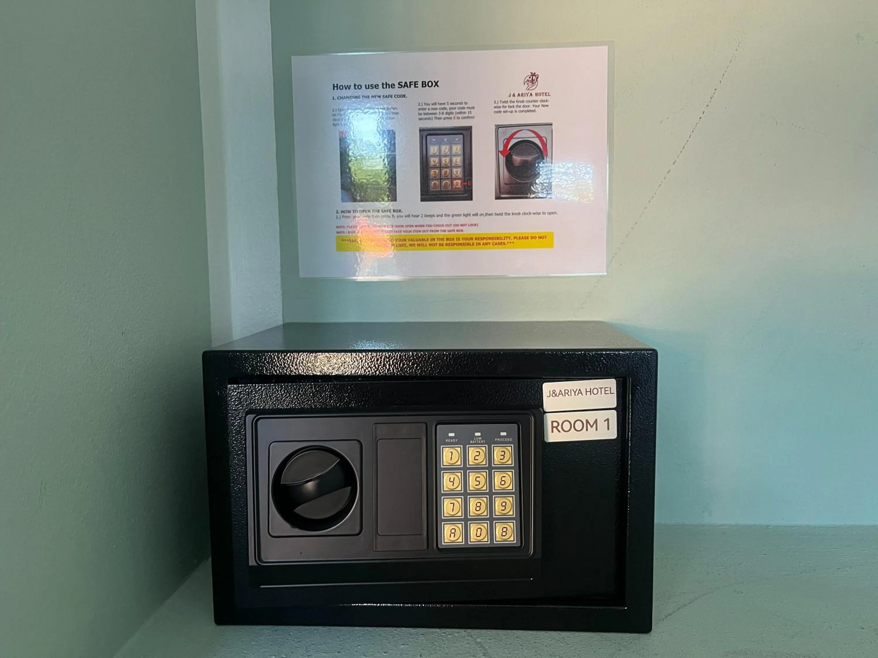 Bedroom in J & Ariya Hotel Near Samui Airport and Koh Phangan Pier