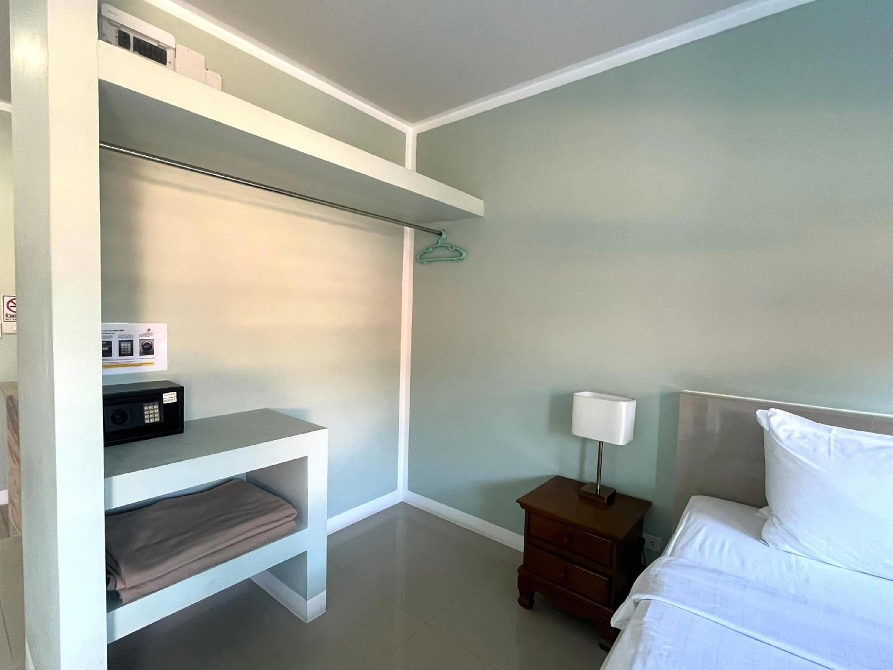 Bedroom, Bed in J & Ariya Hotel Near Samui Airport and Koh Phangan Pier