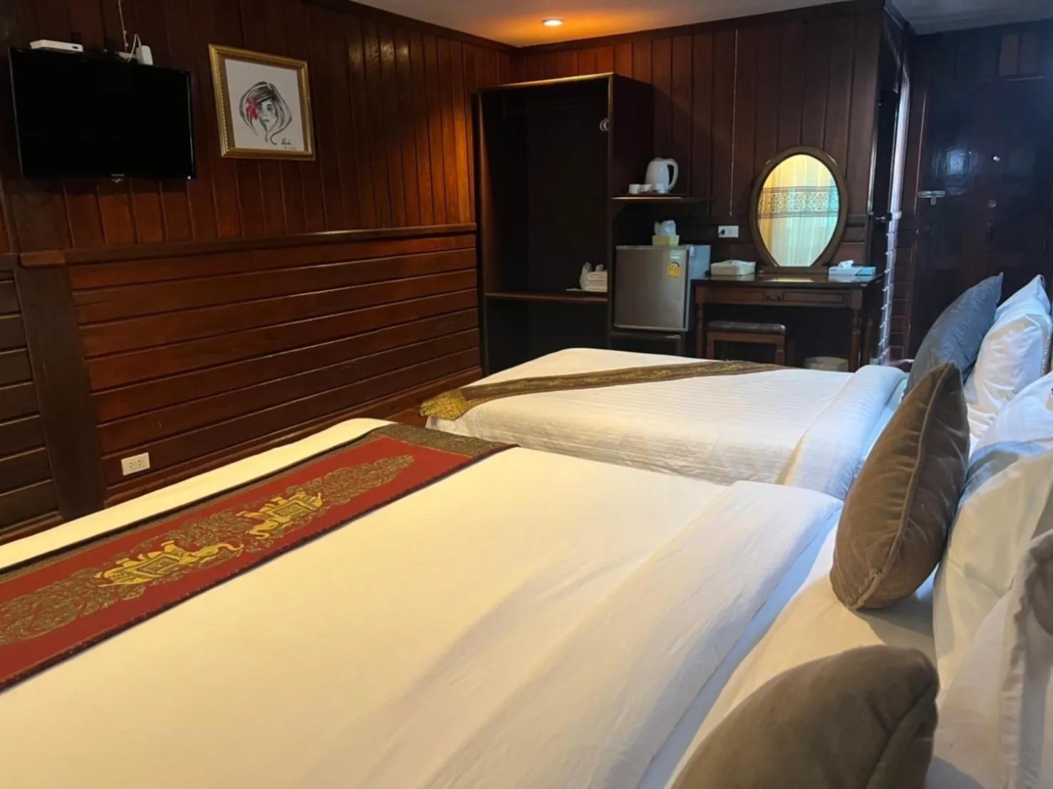 Bed in Riverside Chiangkhan