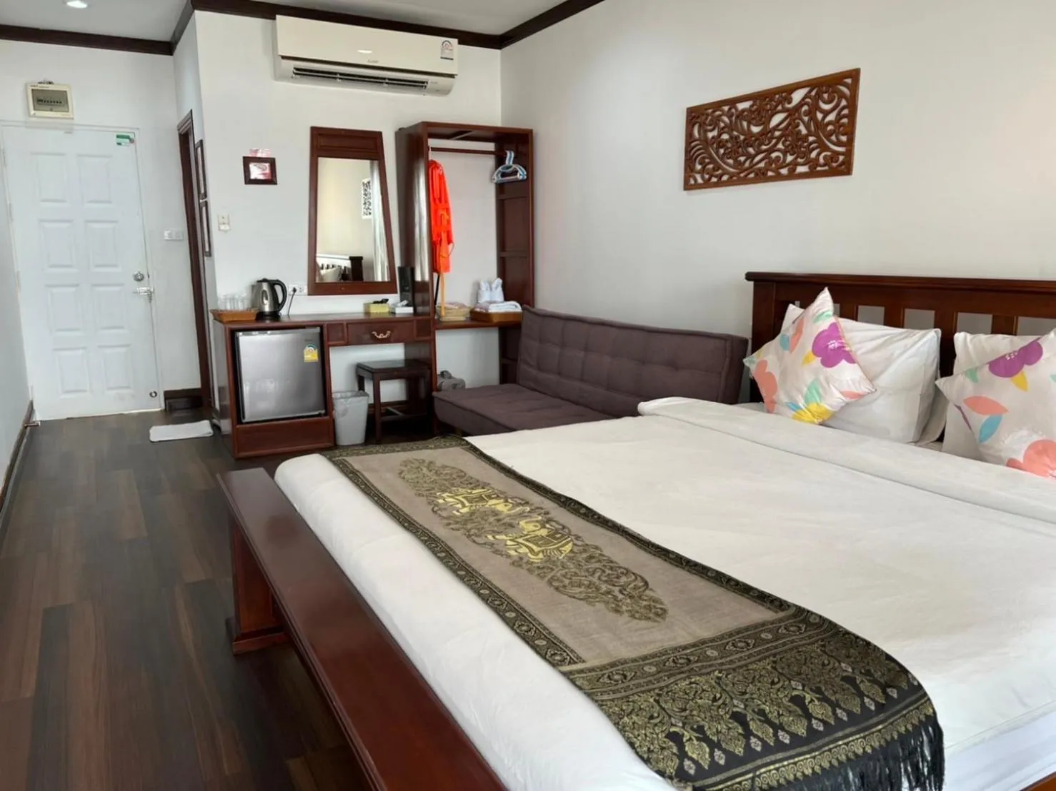 Bed in Riverside Chiangkhan